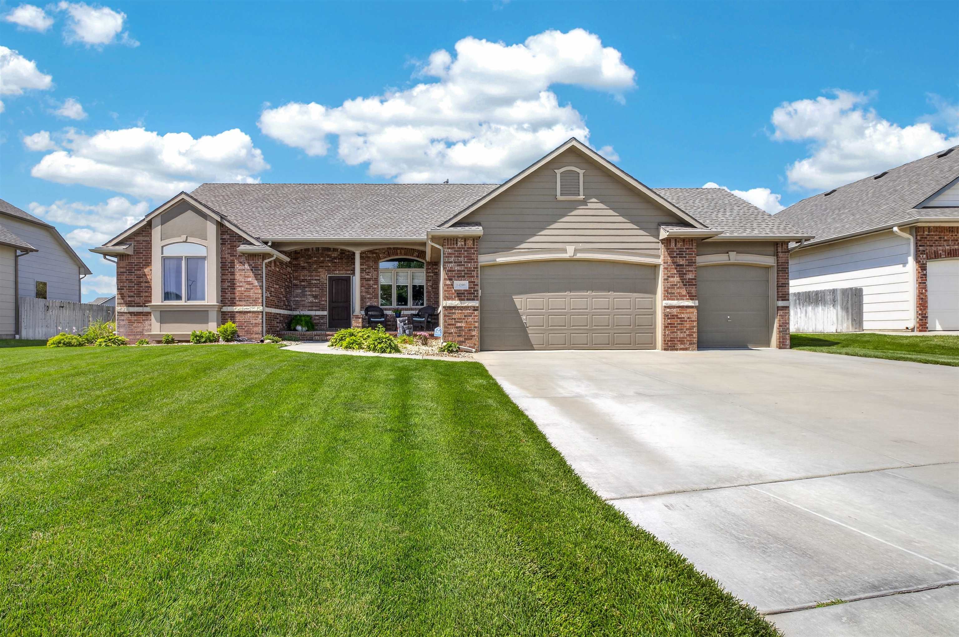 14209 W Binter Cir, Wichita, KS 67235