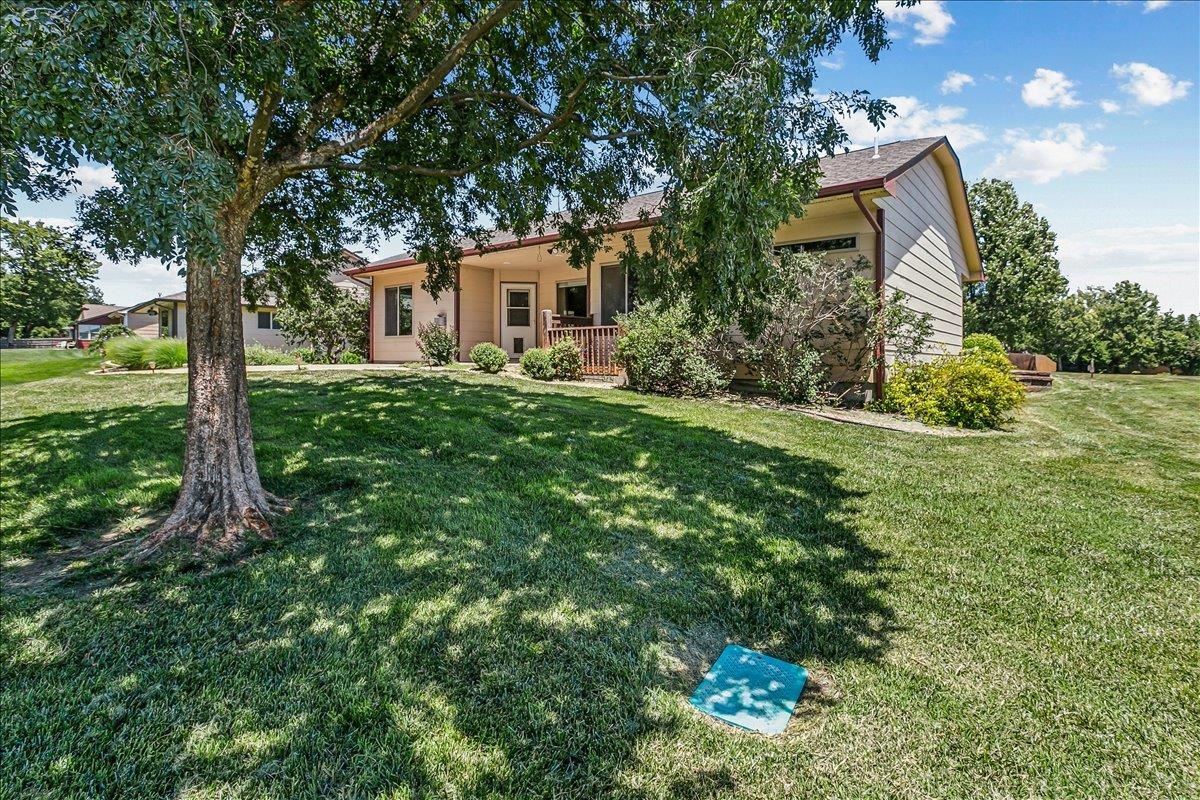 1213 N Hamilton Cir, Derby, KS 67037
