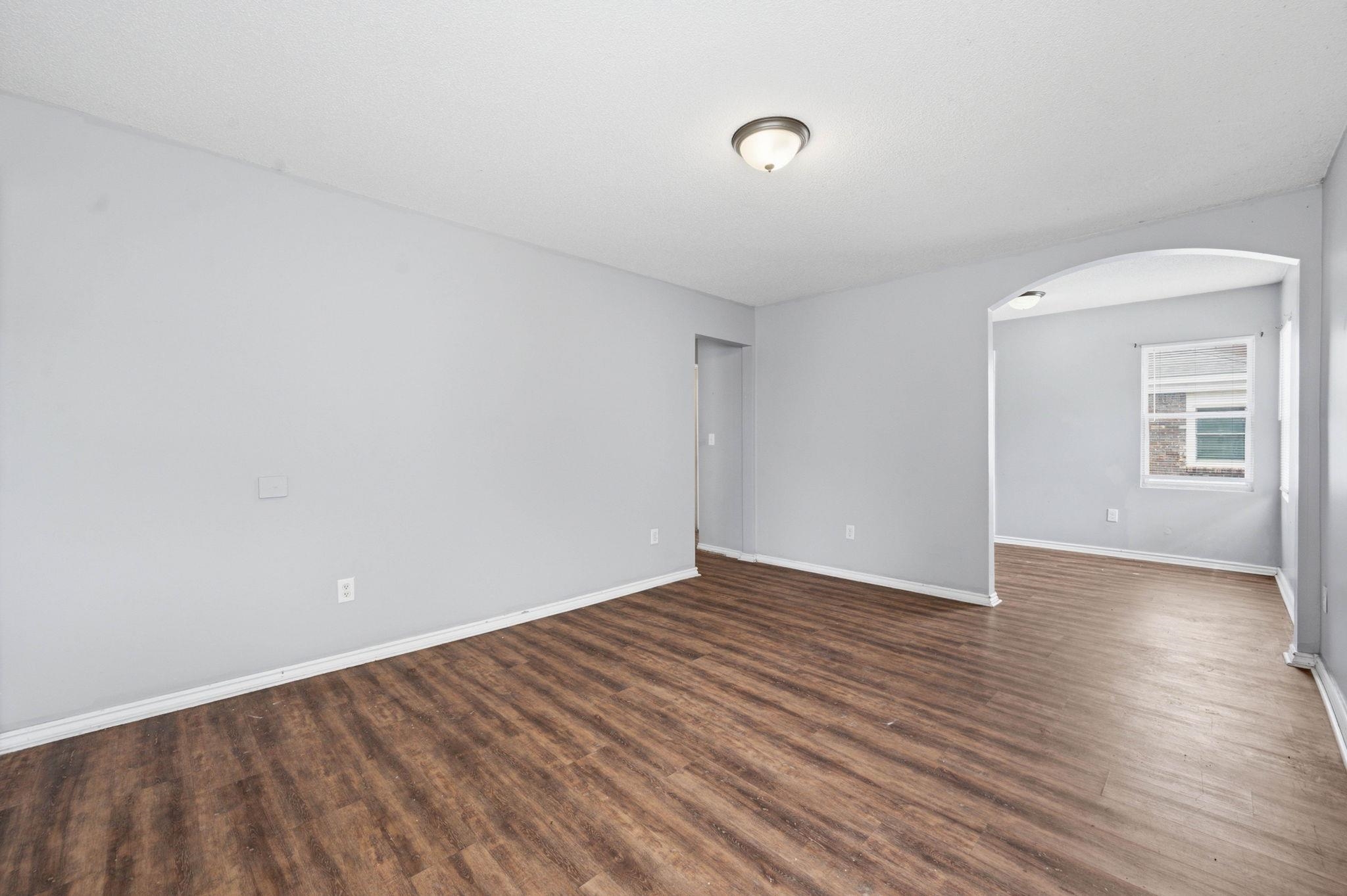 824 S Water St, Wichita, KS 67213