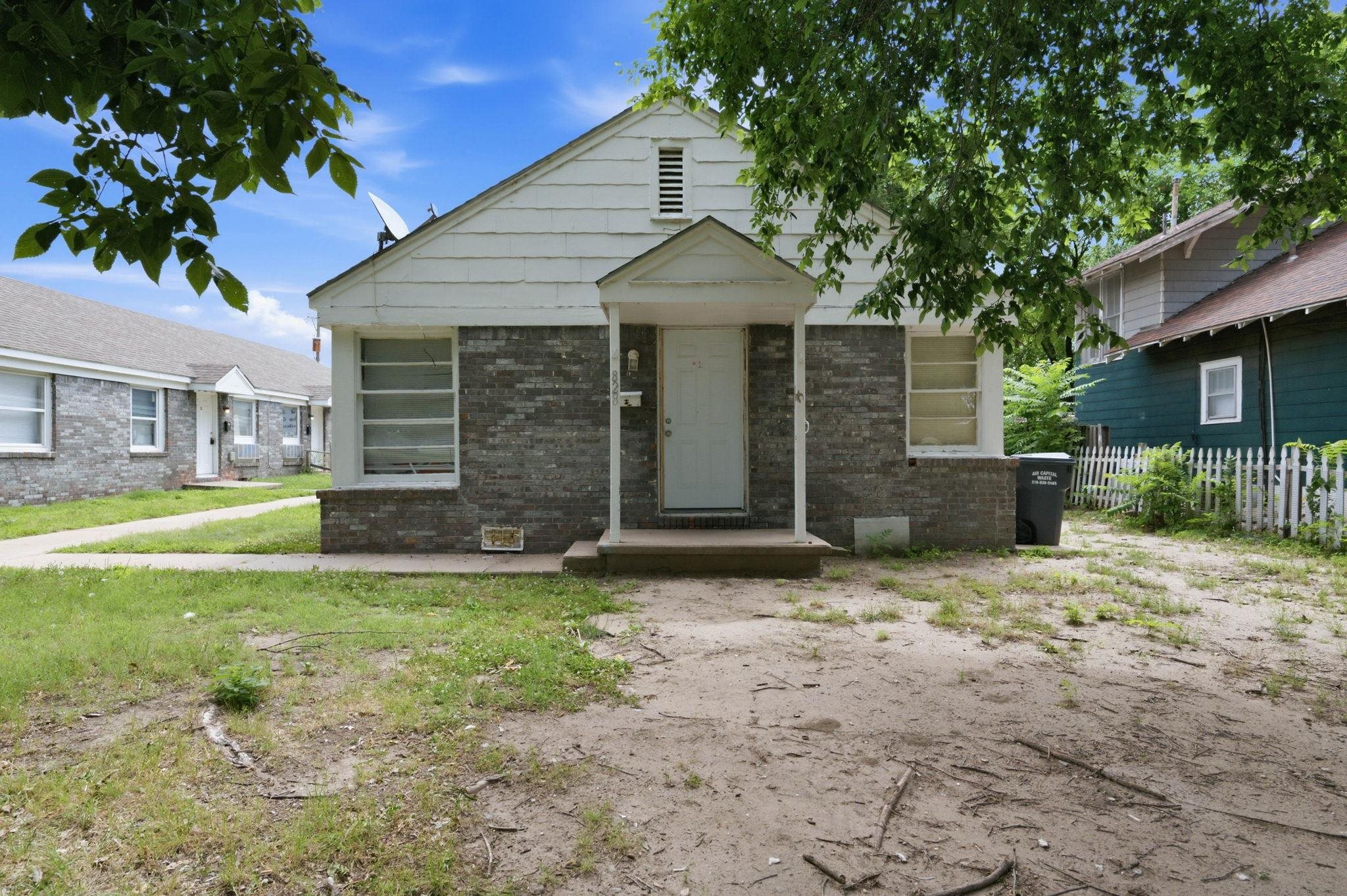 828 S Water St, Wichita, KS 67213
