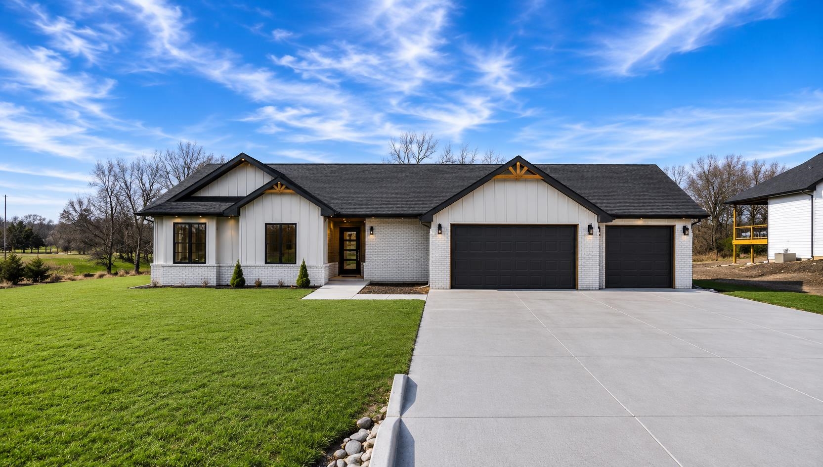 2880 E Ofelia St, Valley Center, KS 67147