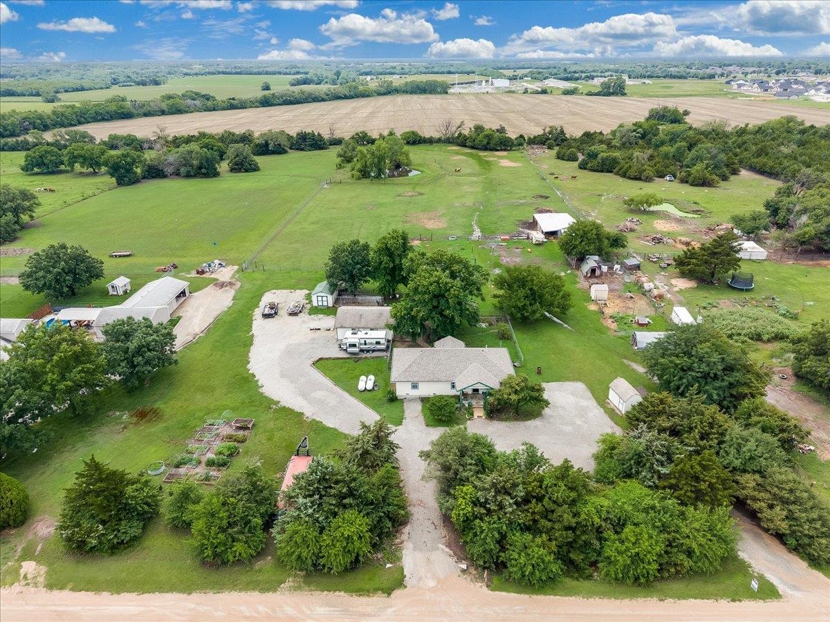 10101 E 106th St S, Mulvane, KS 67110