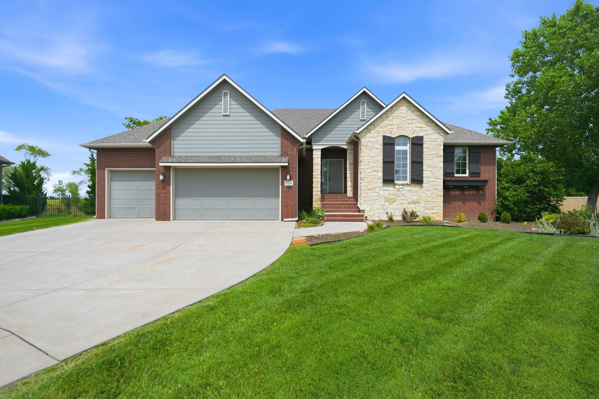 13716 E Mainsgate St, Wichita, KS 67228