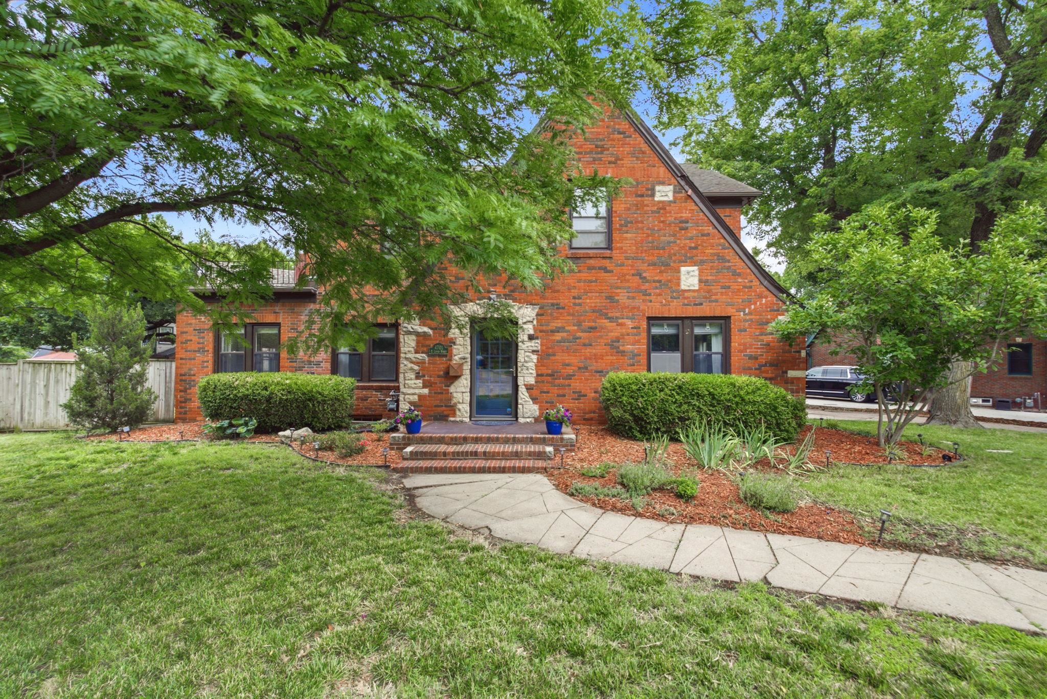 4701 E Lewis, Wichita, KS 67218