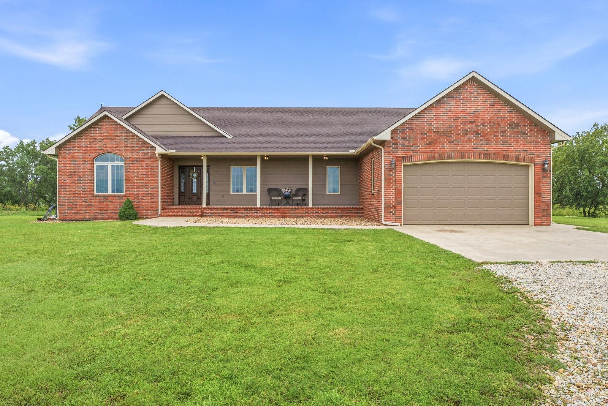 962 W 120th Ave N, Conway Springs, KS 67031-8046