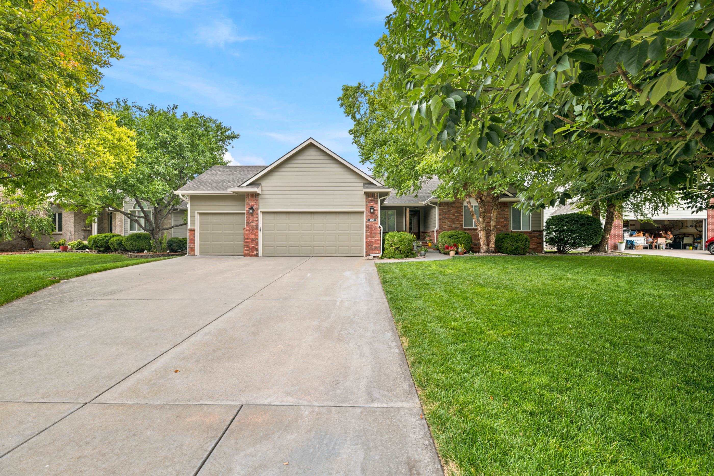 3062 N Wild Rose Ct, Wichita, KS 67205