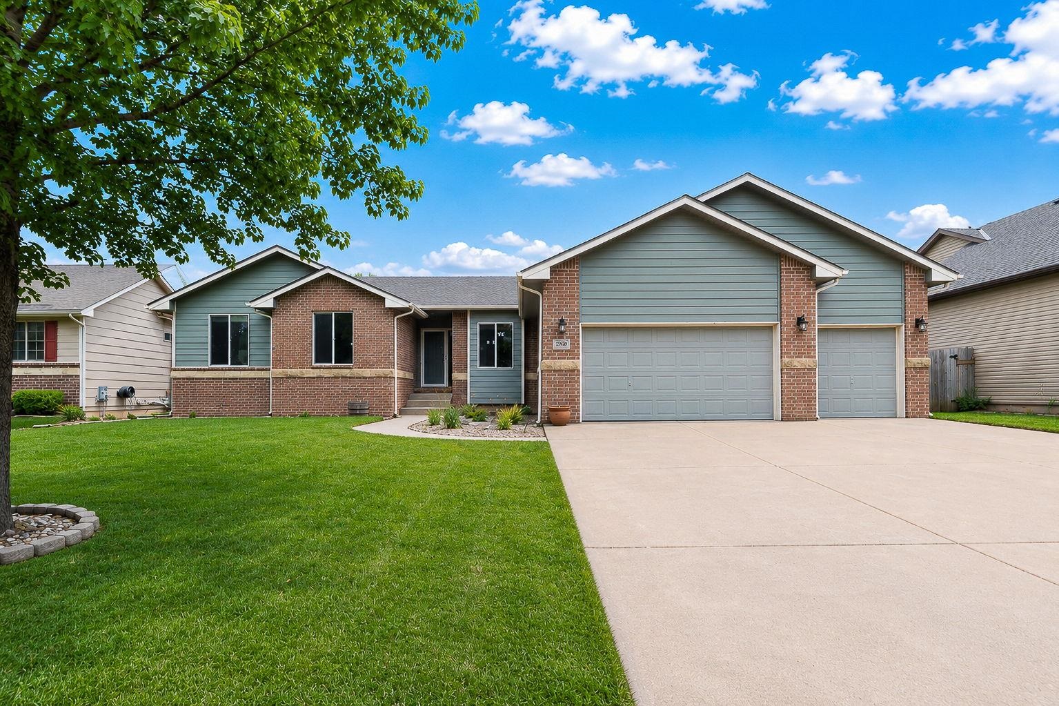 2536 E Saint Andrew, Goddard, KS 67052