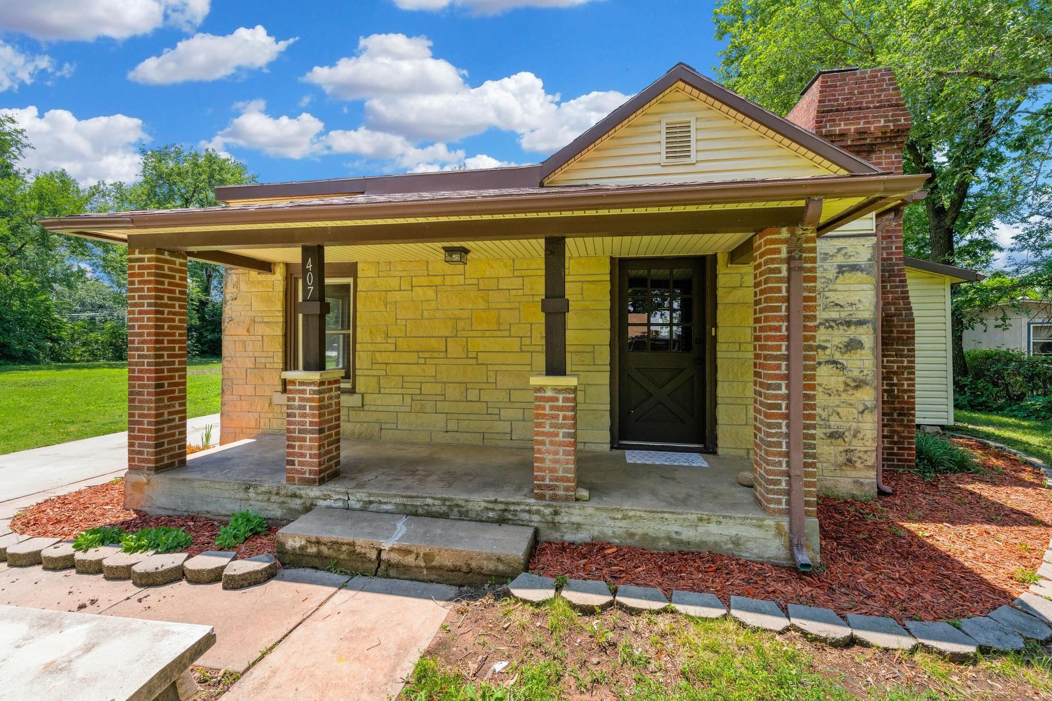 407 N Lincoln, Belle Plaine, KS 67013