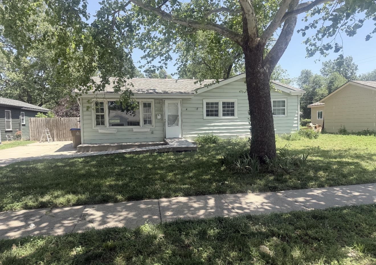628 N Abilene, Valley Center, KS 67147