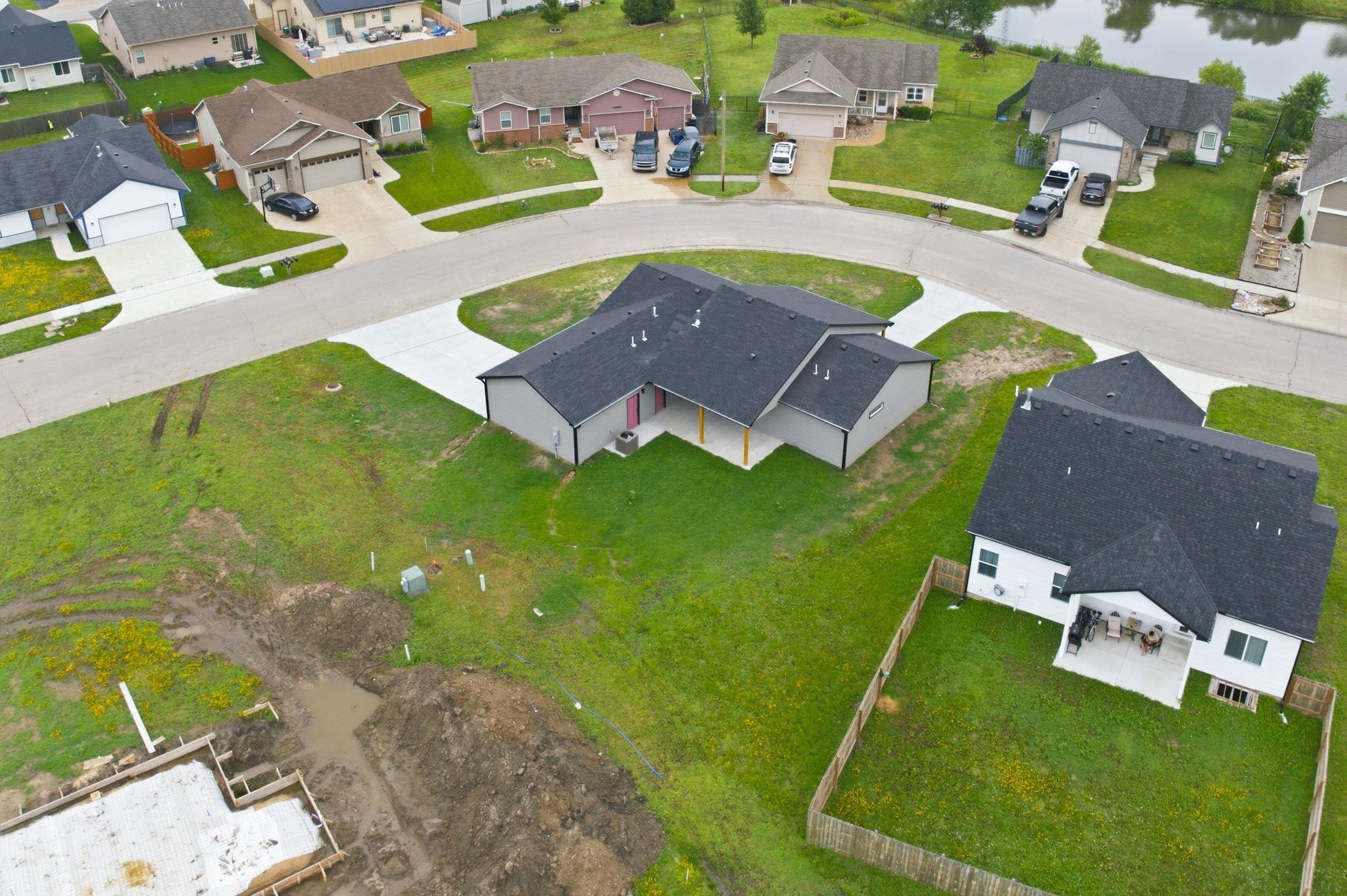 731 N Wakefield Ave, Valley Center, KS 67147