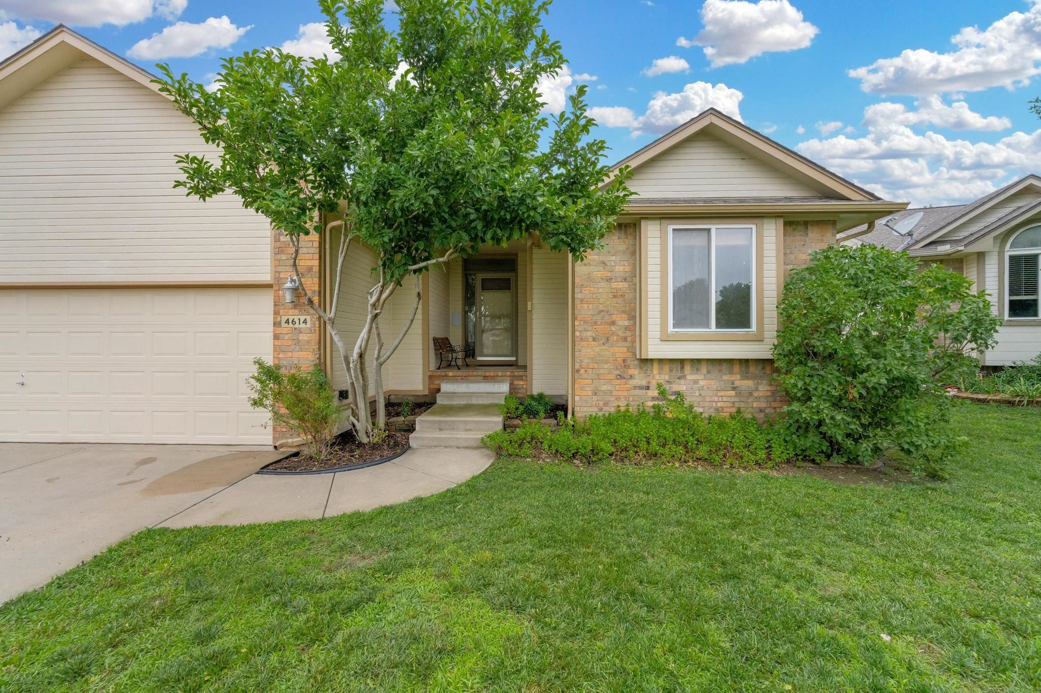 4614 E Willow Point Ct, Wichita, KS 67220