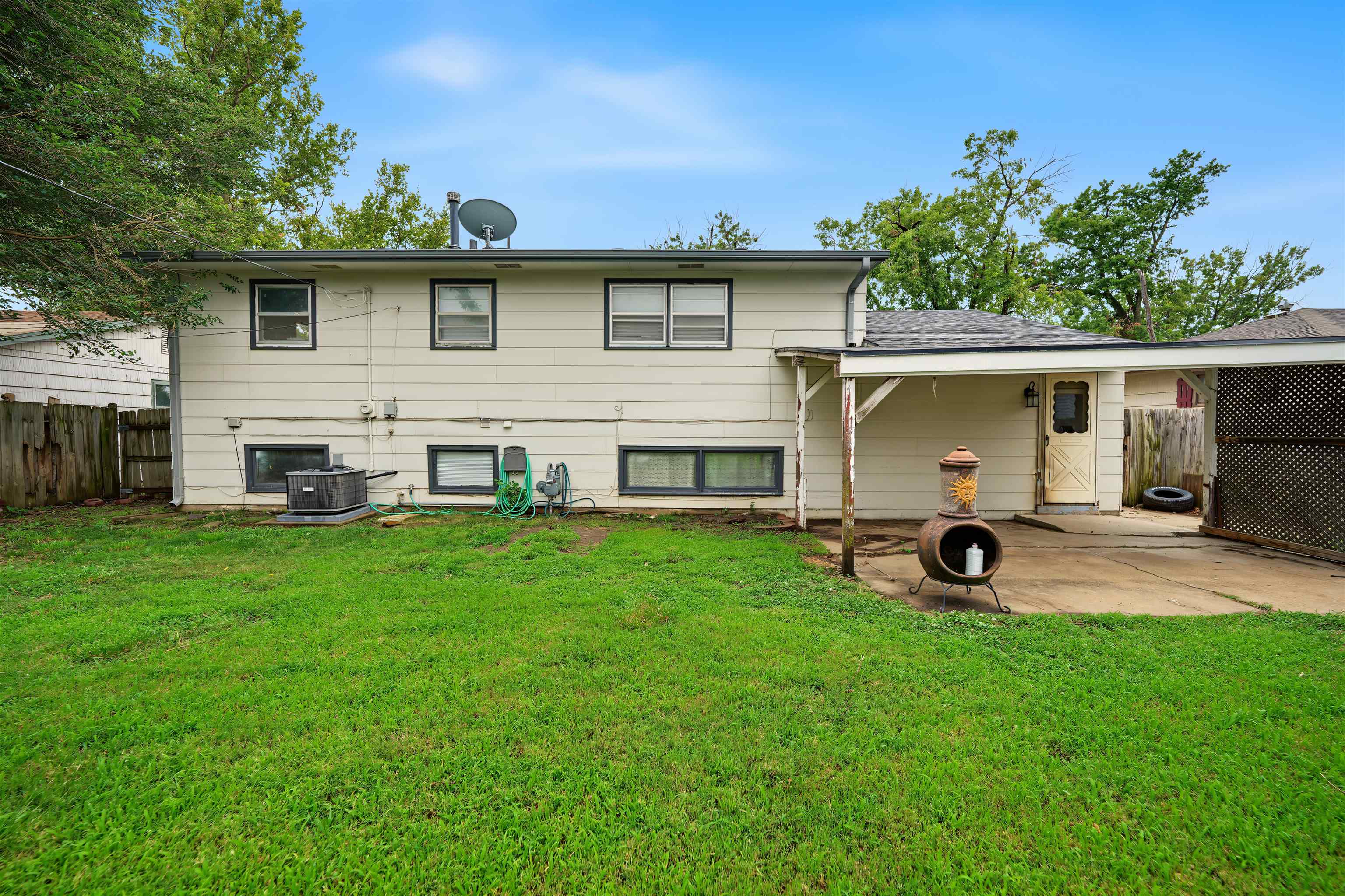 2449 Robin, Salina, KS 67401