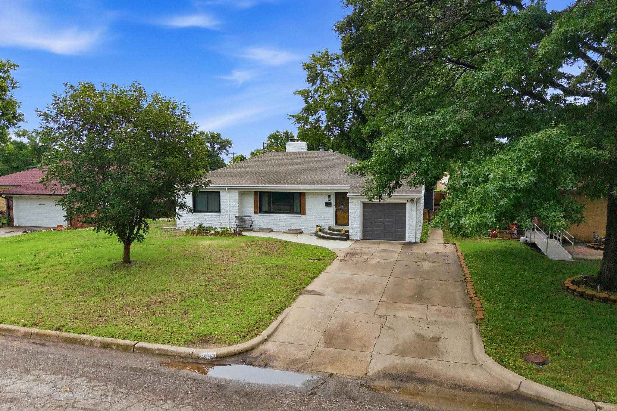 2917 E Rivera, Wichita, KS 67211