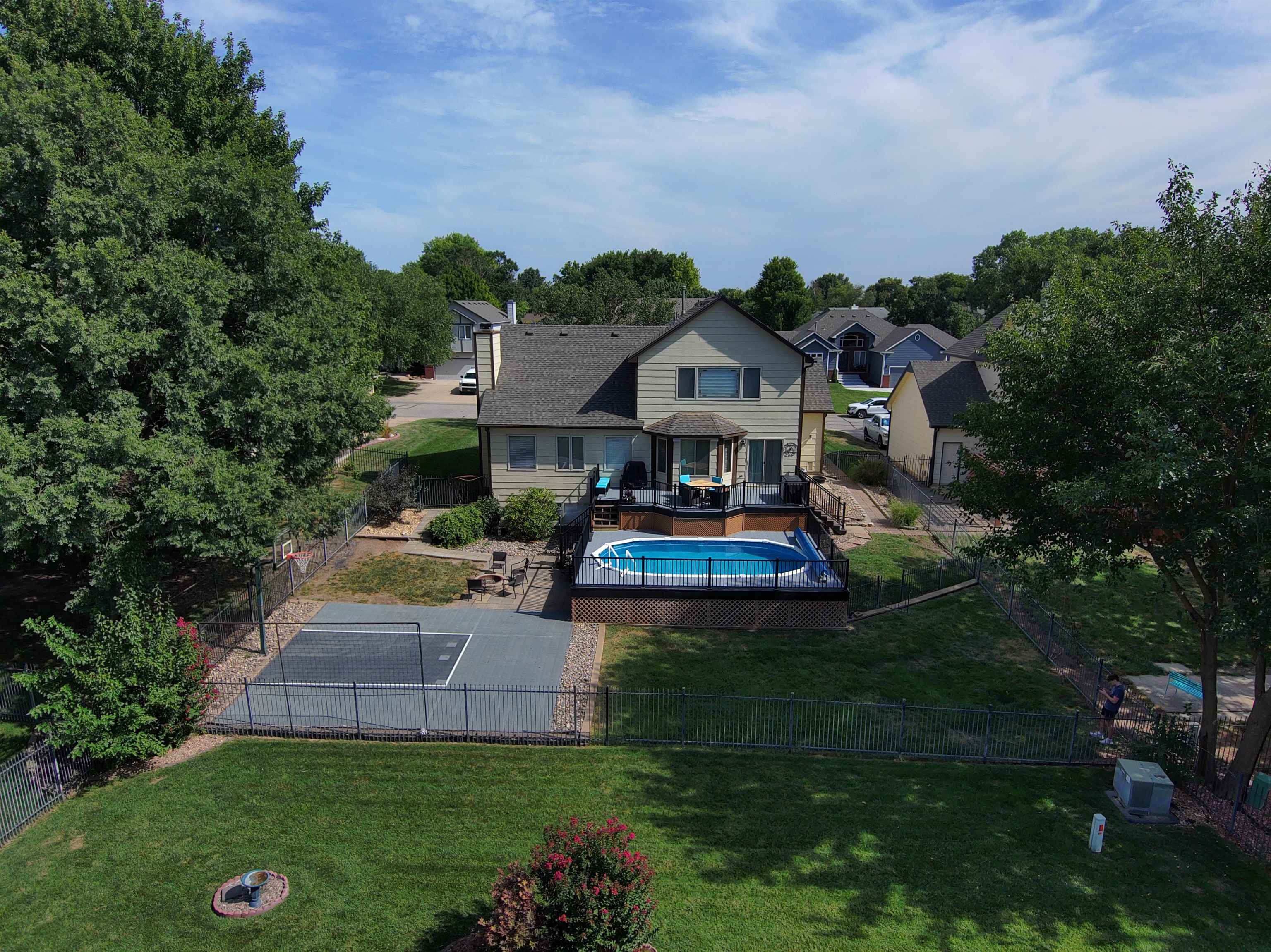 422 N Jaax Ct, Wichita, KS 67235