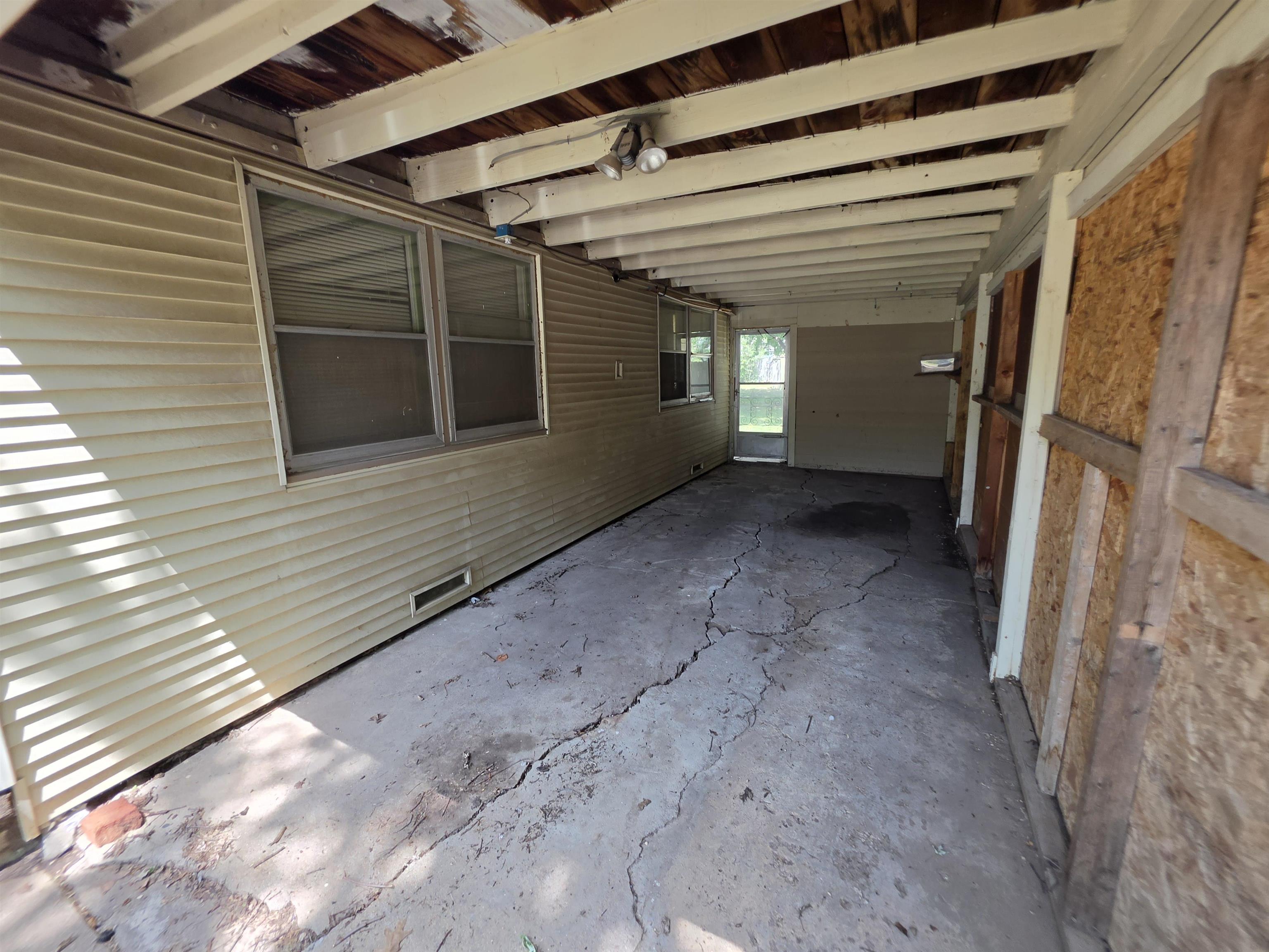 1317 N B, Wellington, KS 67152