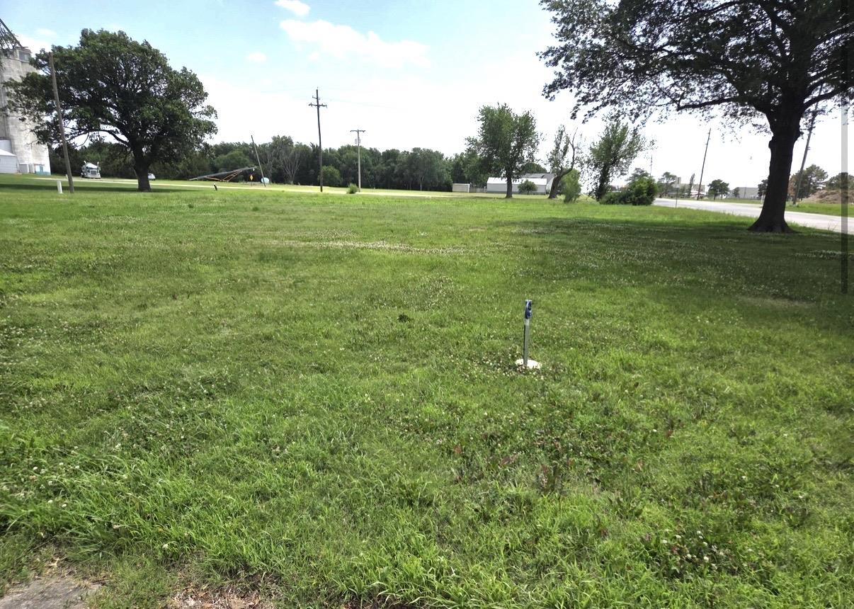 409 W Mcpherson, Canton, KS 67428