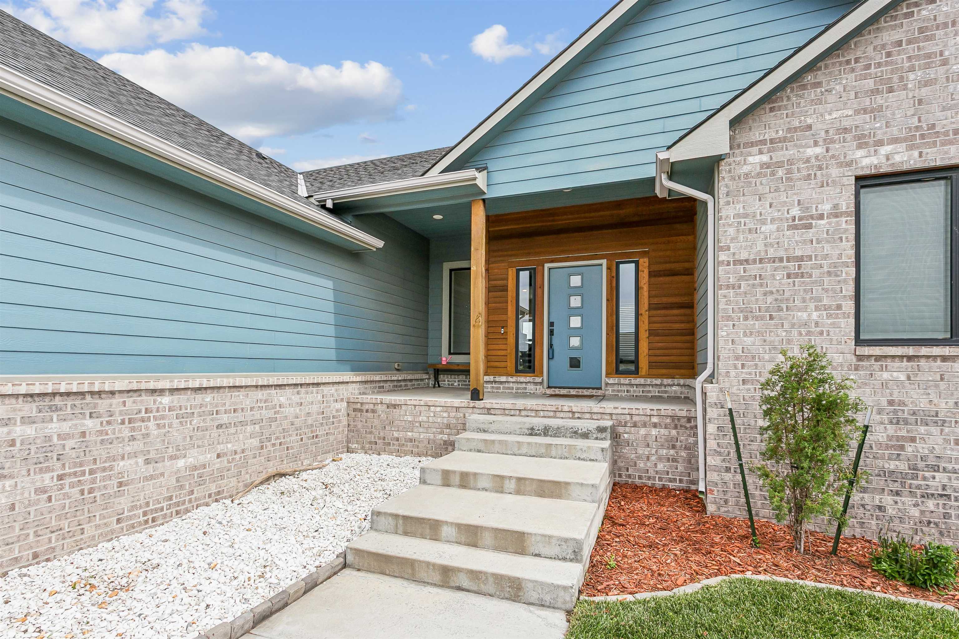 2729 N Eagle Ct, Wichita, KS 67226