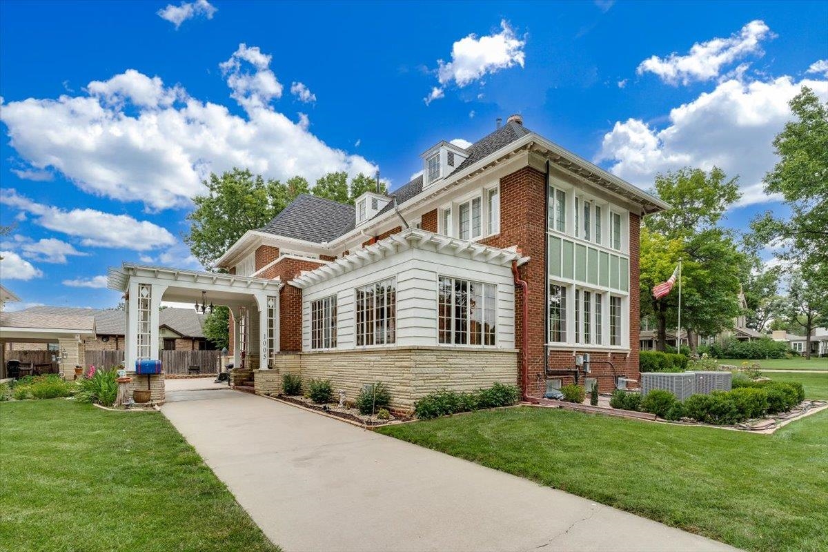 1005 W Central Ave #1005 1/2 W Central Ave, El Dorado, KS 67042