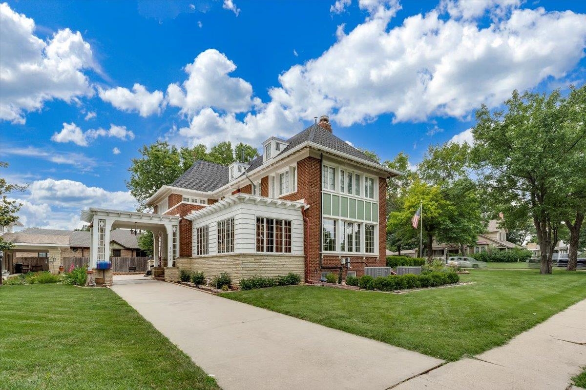 1005 W Central Ave #1005 1/2 W Central Ave, El Dorado, KS 67042