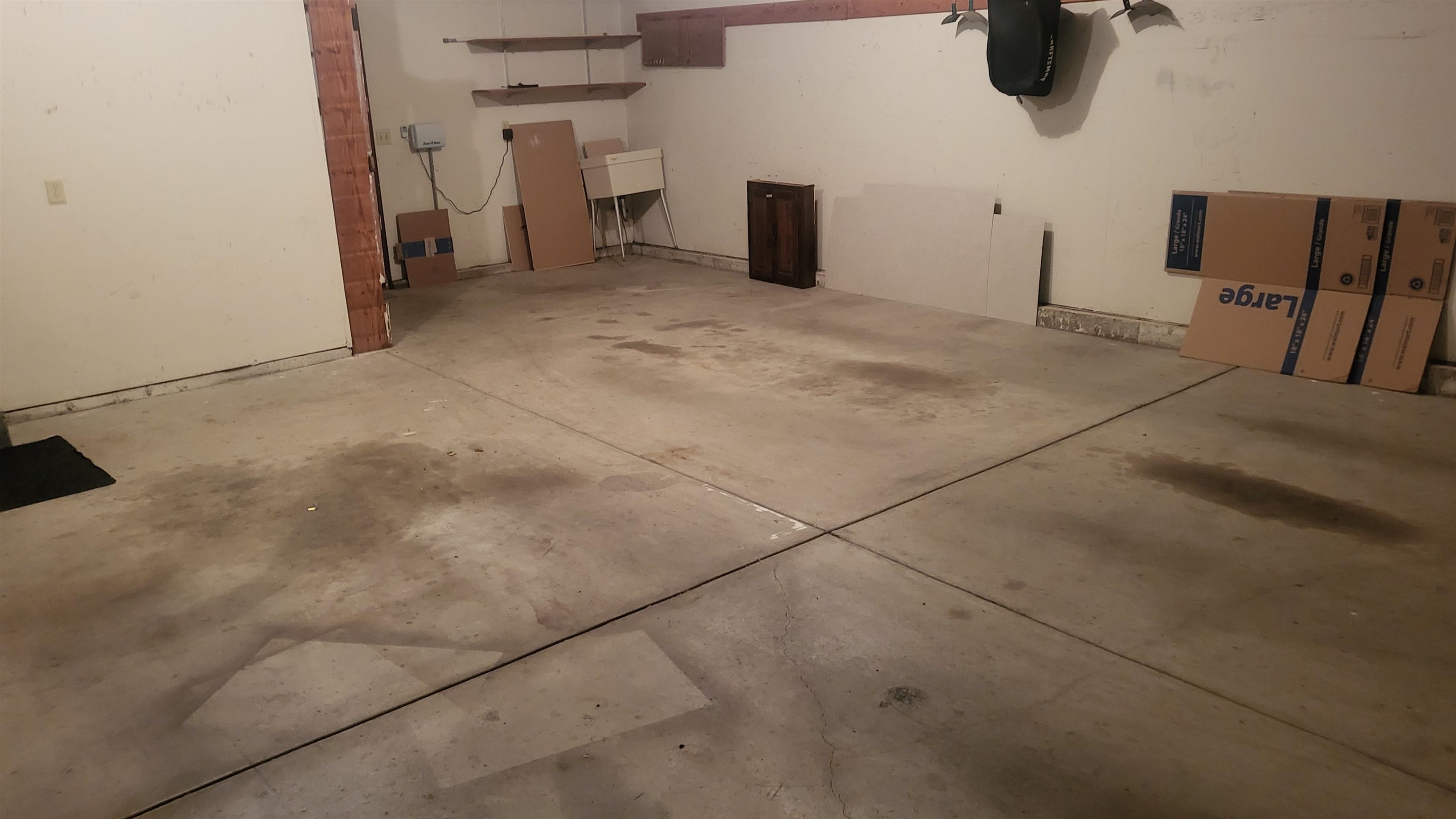 840 Trinity Ct, Newton, KS 67114