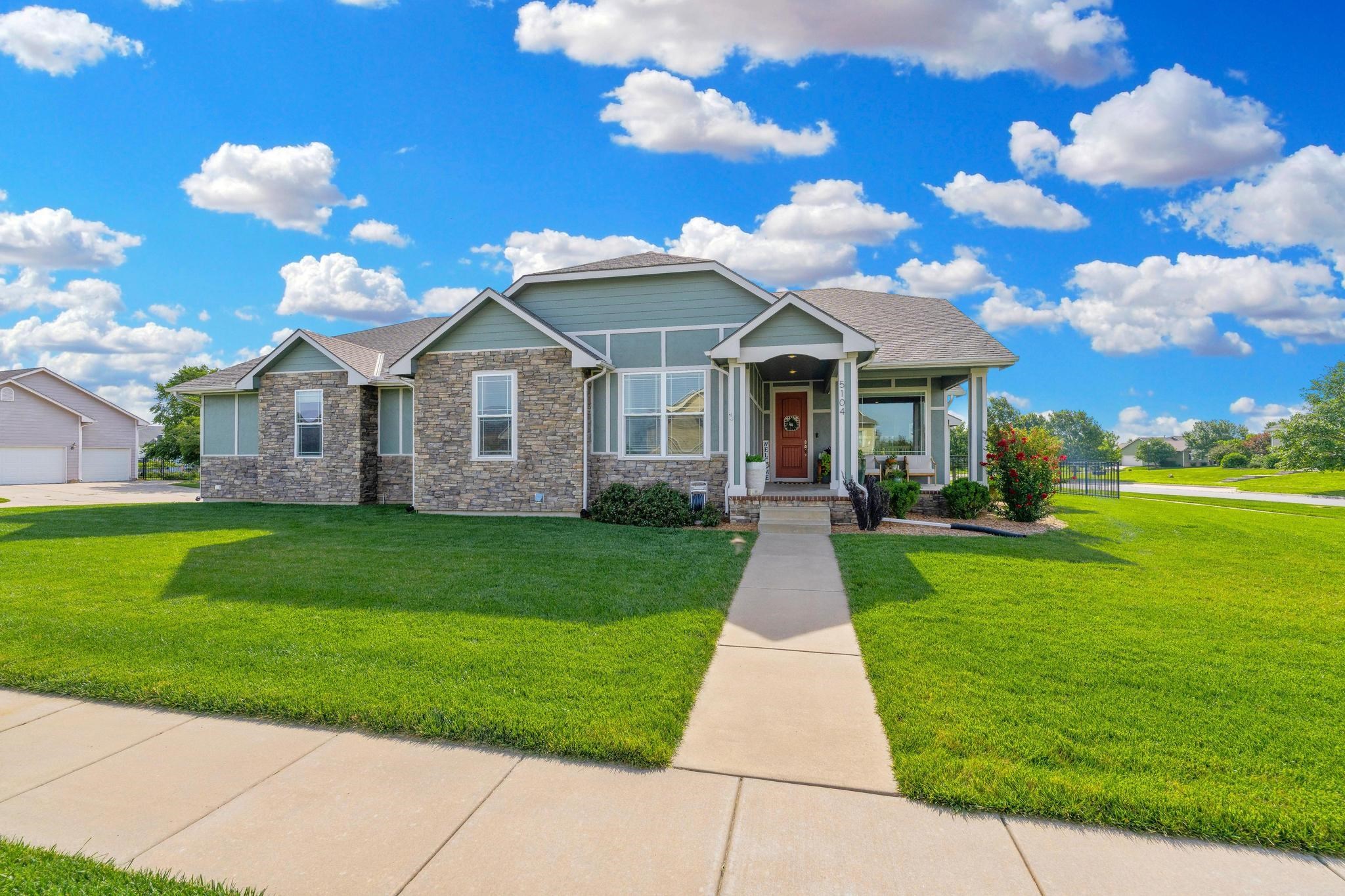 5104 N Colonial Ave, Bel Aire, KS 67226