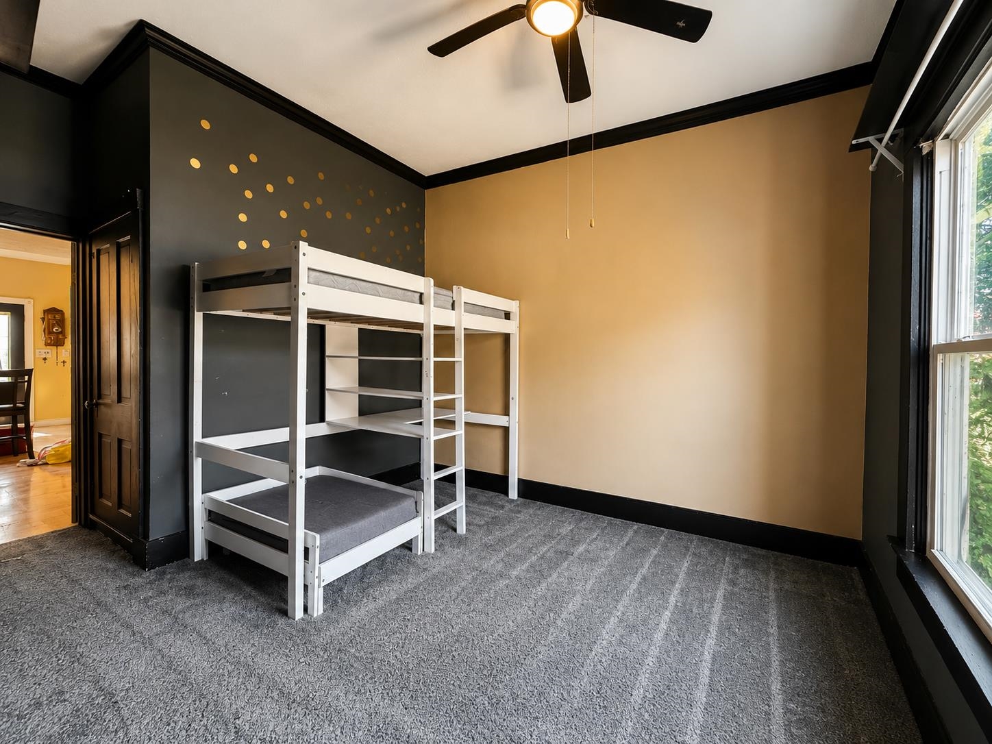 118 W 1st Ave, Caldwell, KS 67022