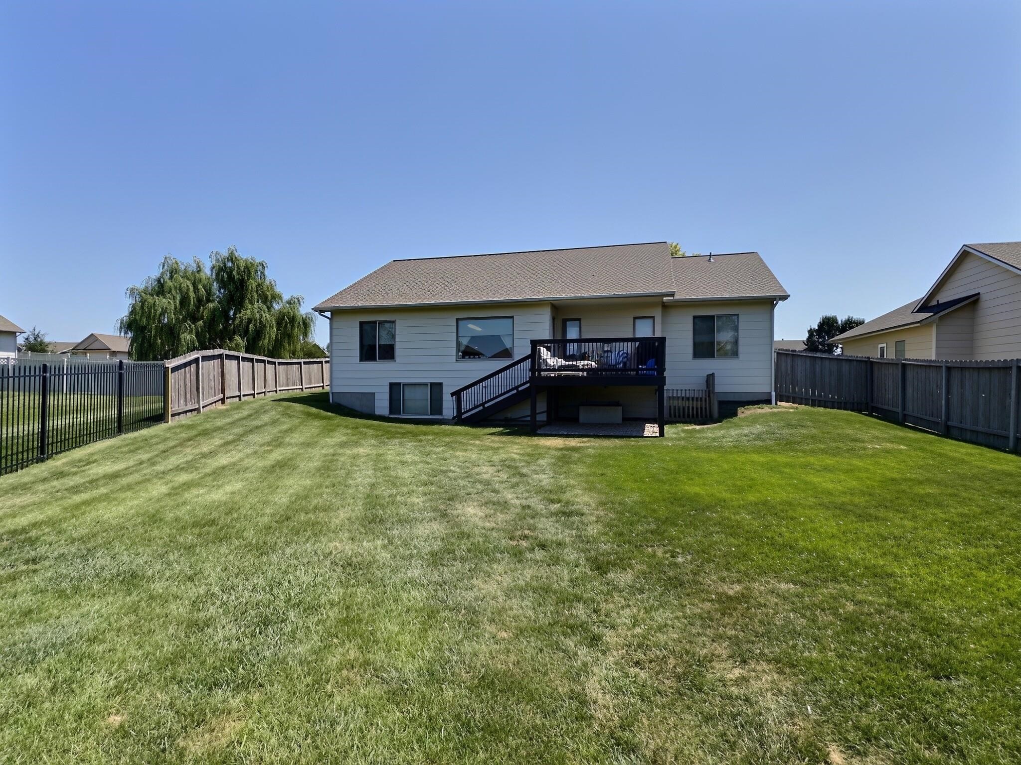936 E Moss Wood, Derby, KS 67037