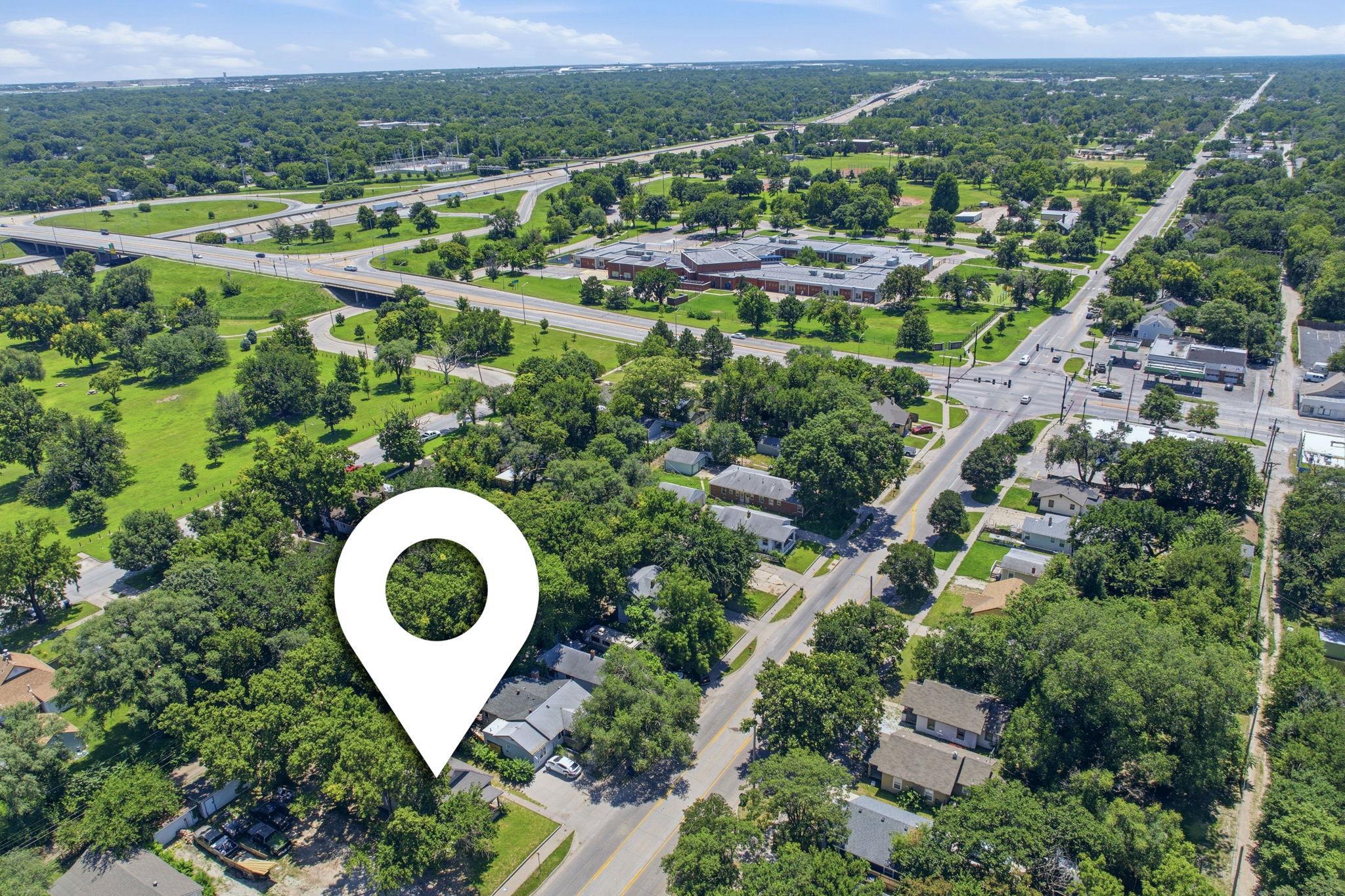1504 S Hydraulic Ave, Wichita, KS 67211