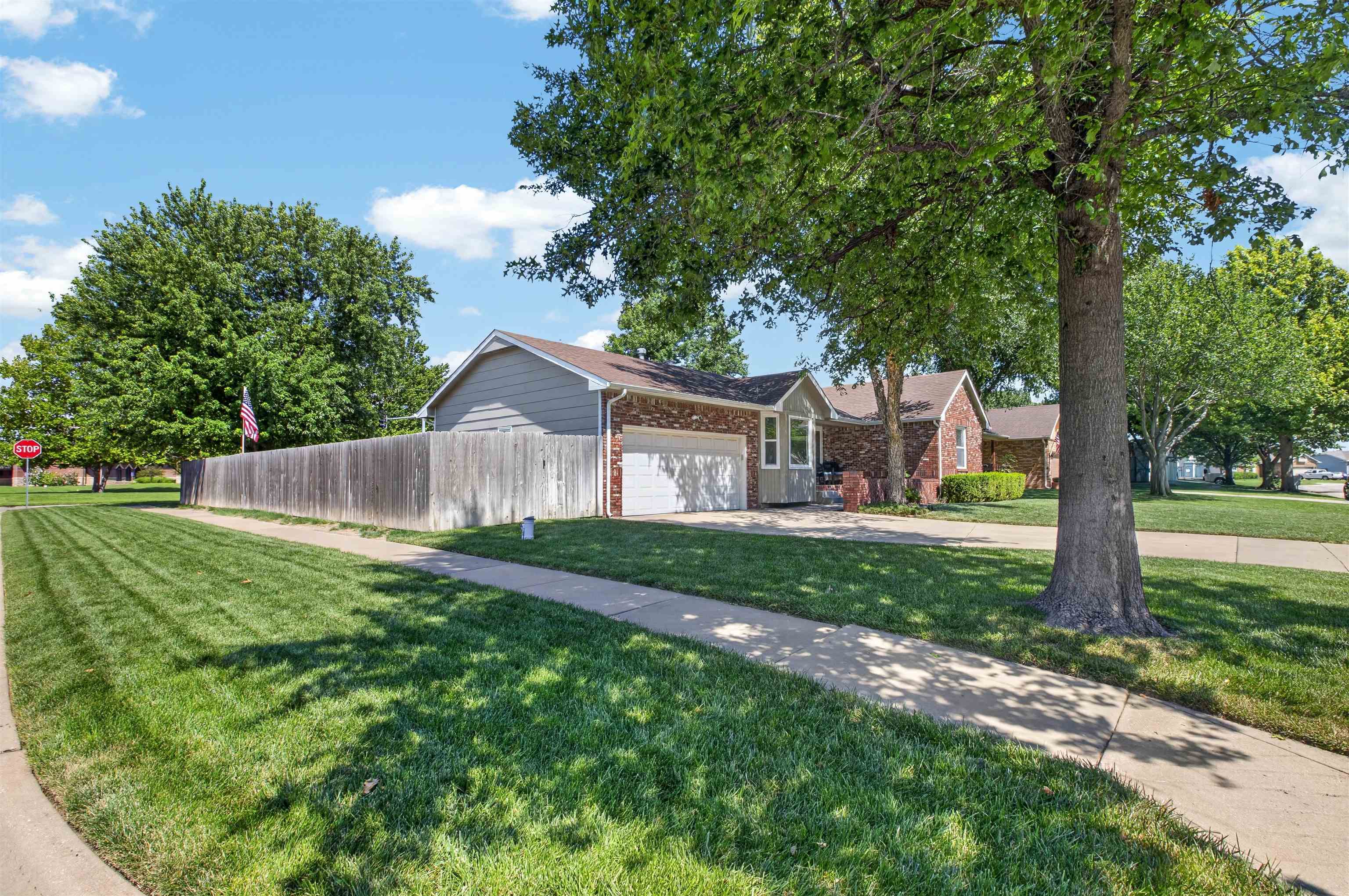 503 N Pine Grv, Wichita, KS 67212