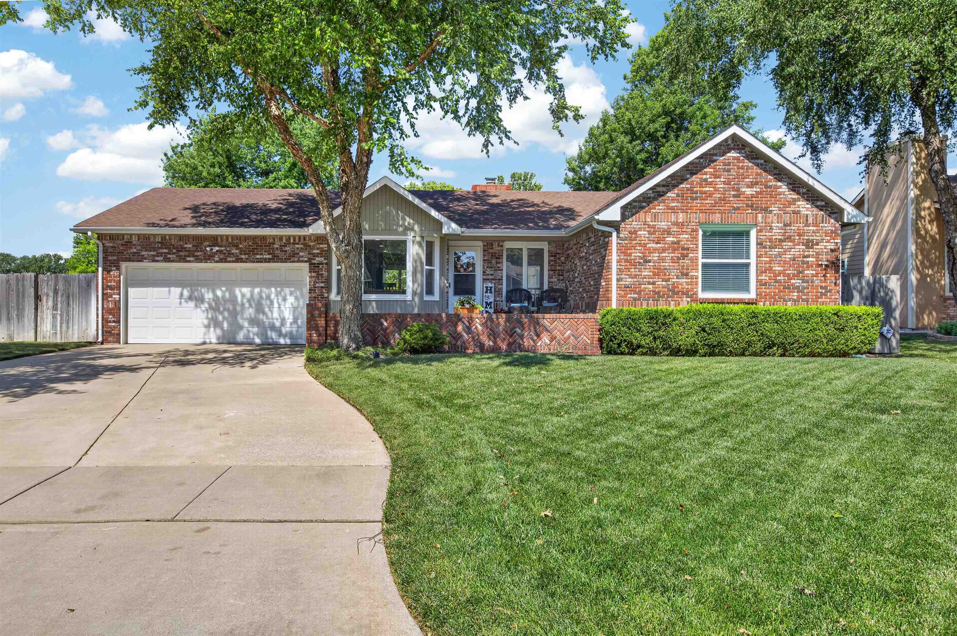 503 N Pine Grv, Wichita, KS 67212