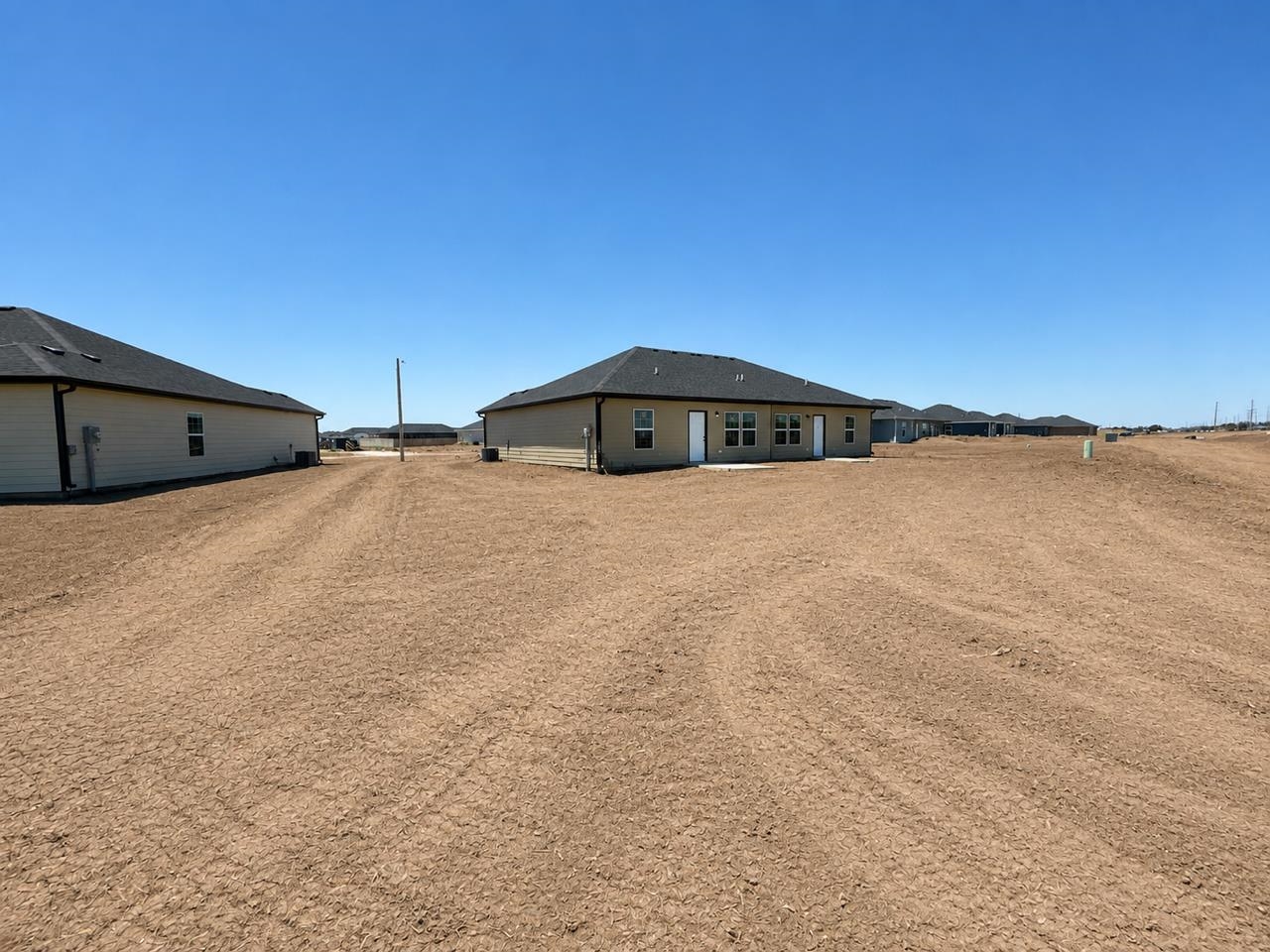 1235 Fountain Dr, Salina, KS 67401