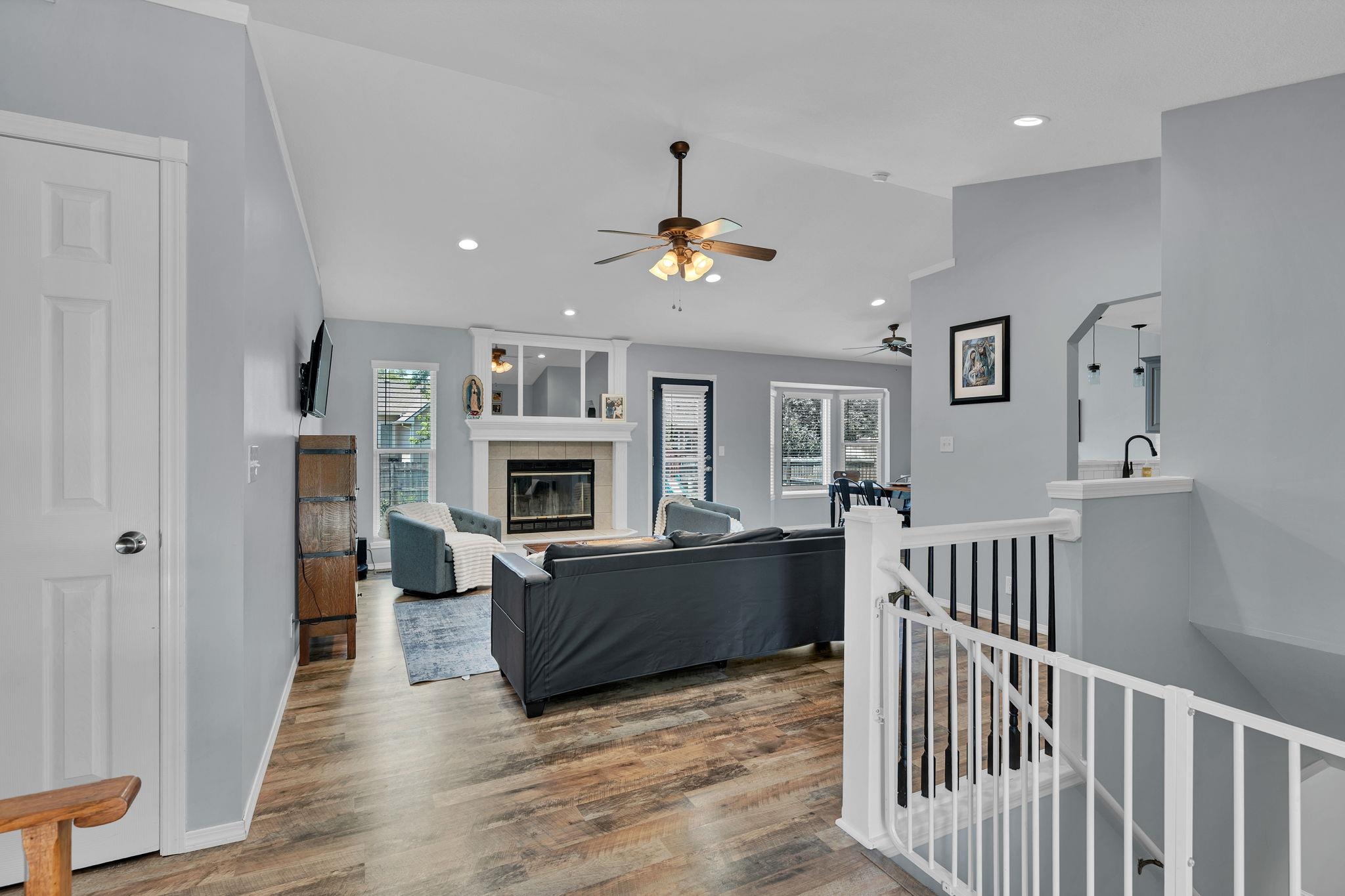 142 S Maple Dunes Ct, Wichita, KS 67235