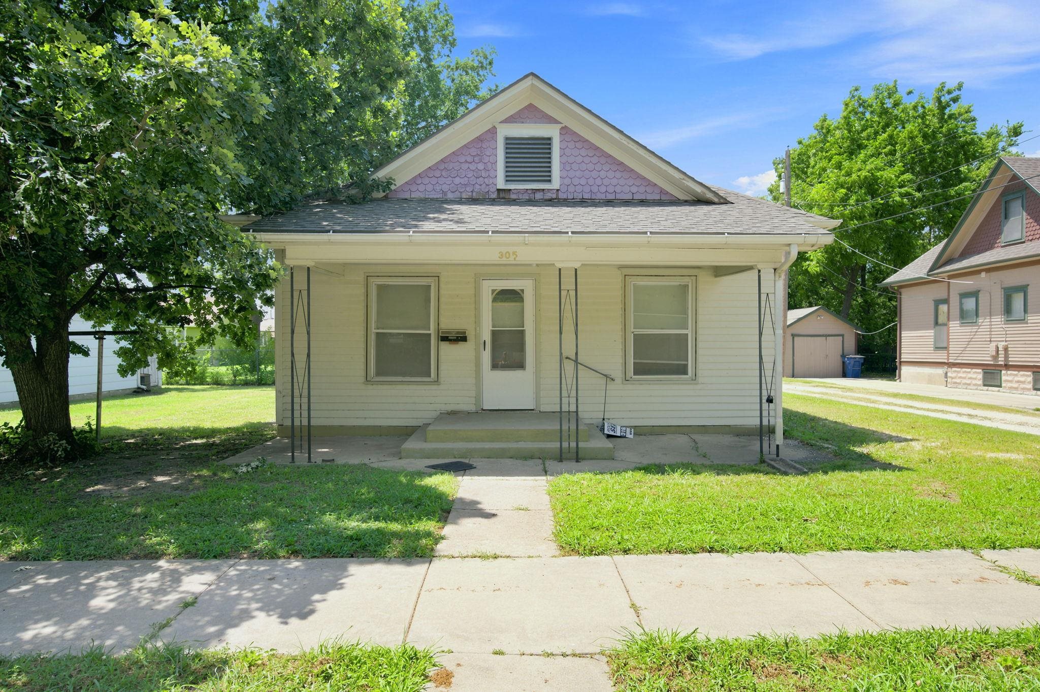 305 N Pine, Newton, KS 67114