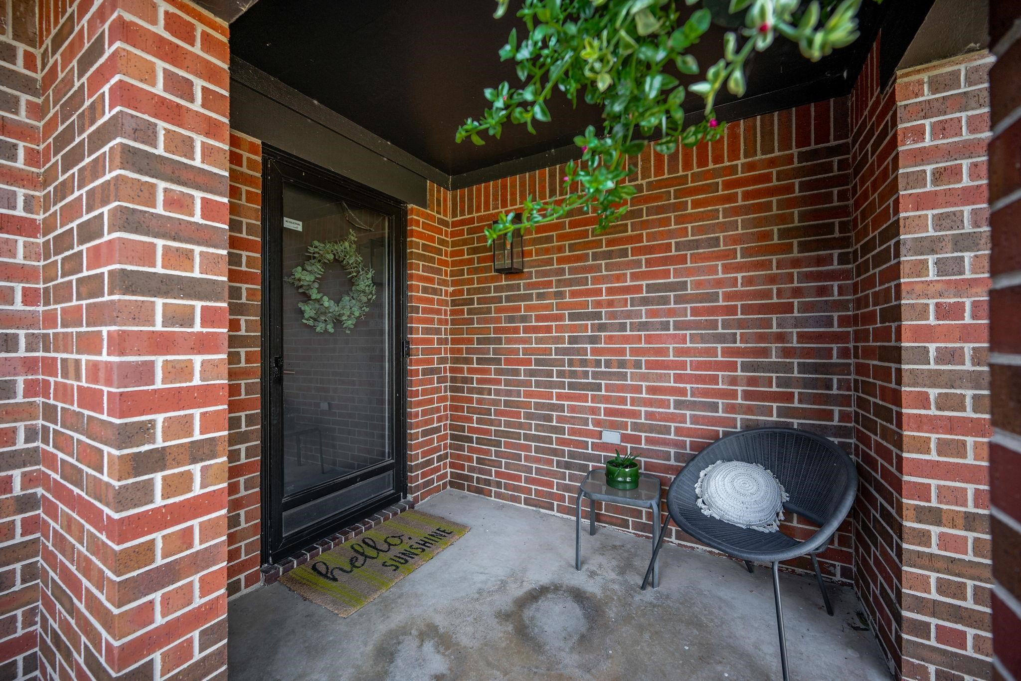 1050 S Stagecoach St, Wichita, KS 67230