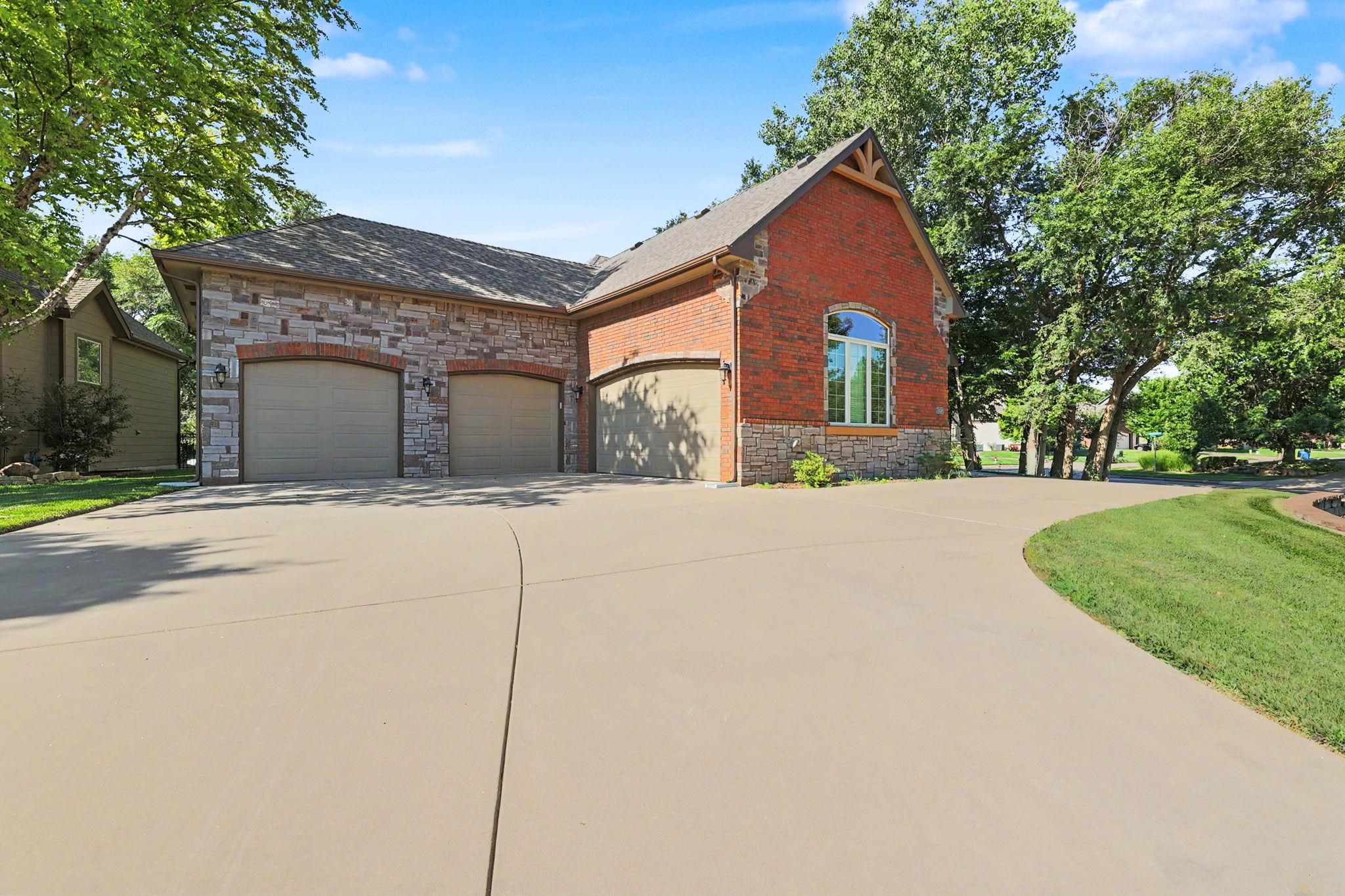 3810 N Watercress Ct, Maize, KS 67101