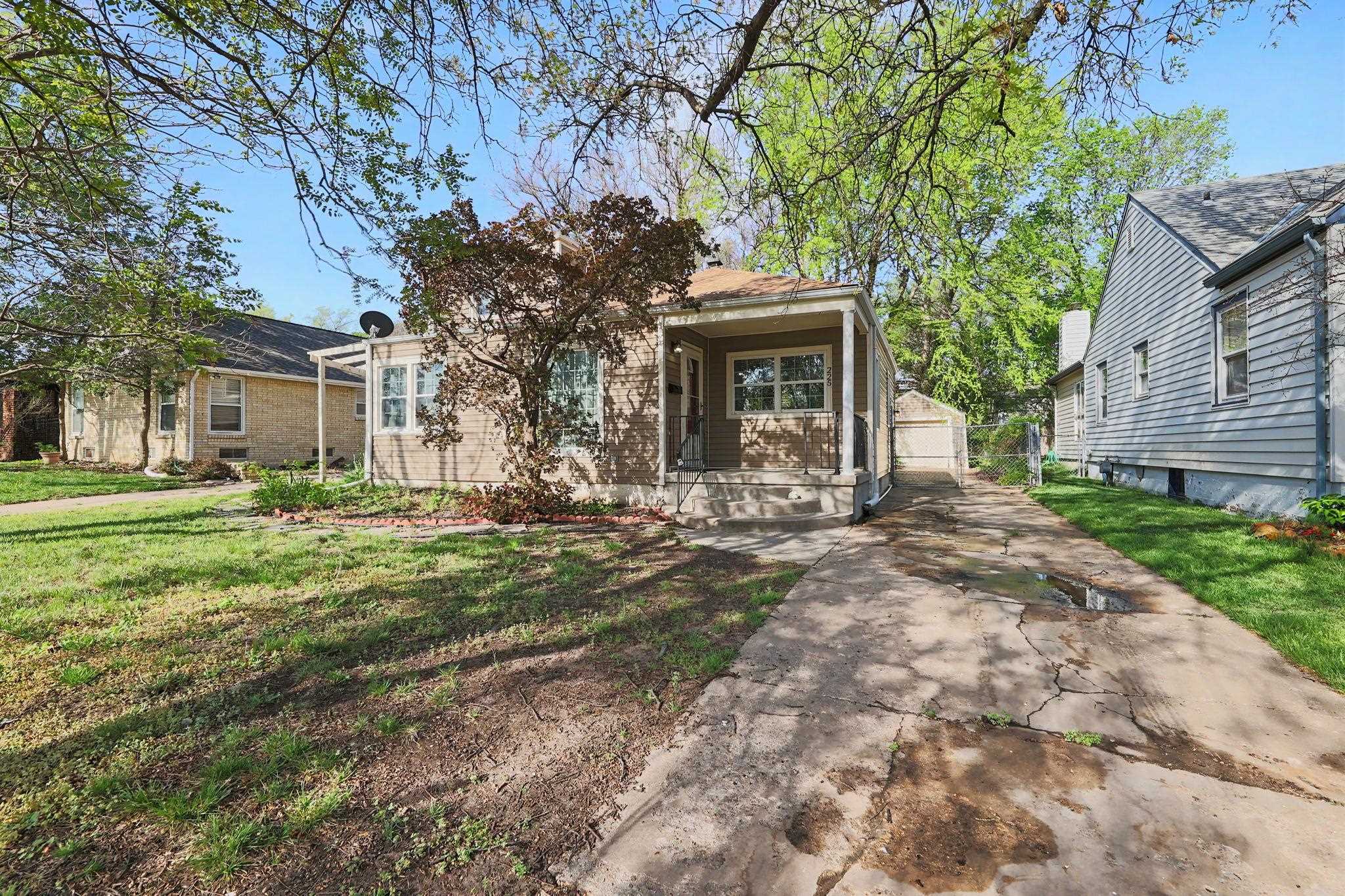 225 S Glendale, Wichita, KS 67218