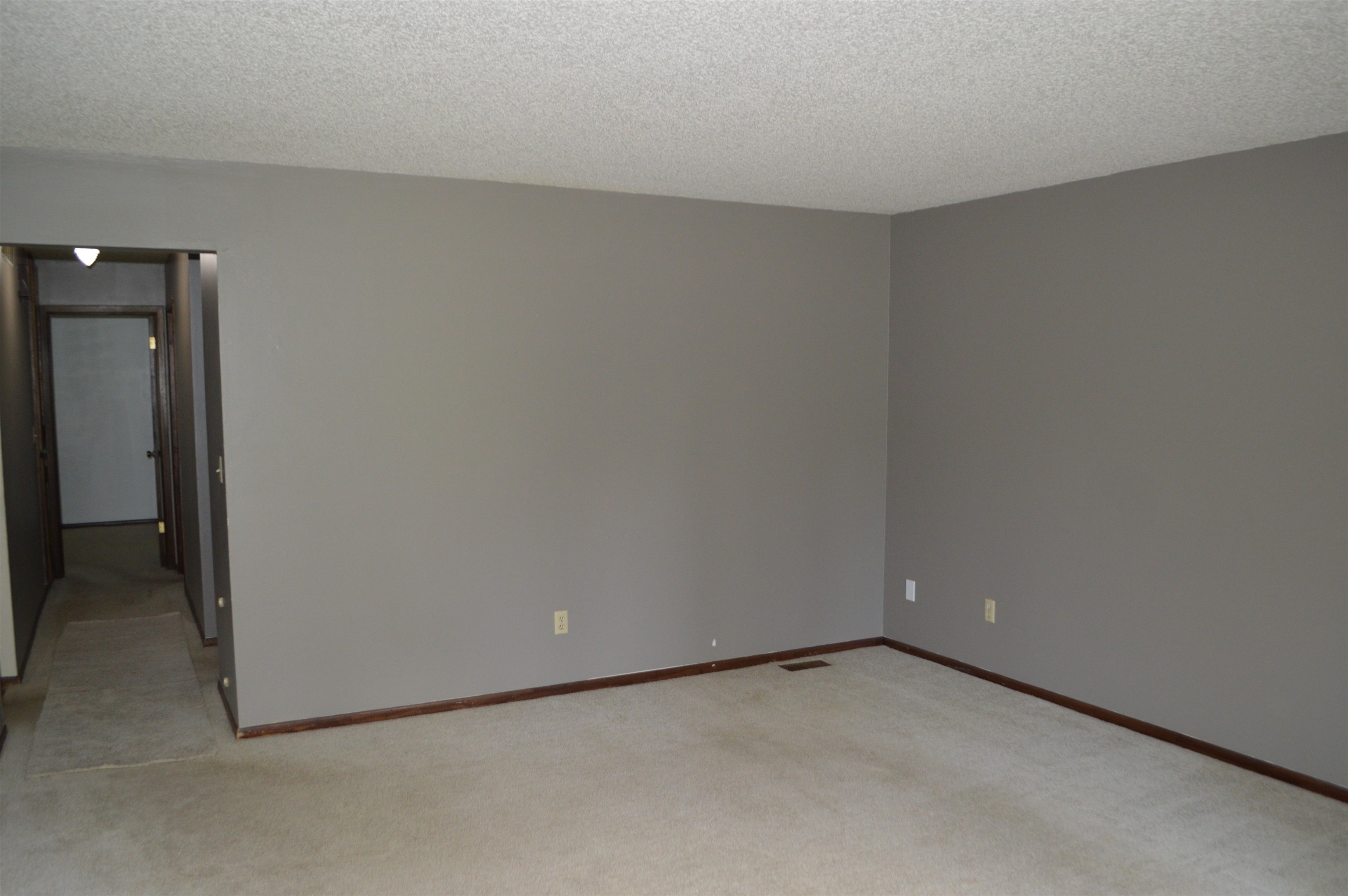 10729 W Nantucket, Wichita, KS 67212