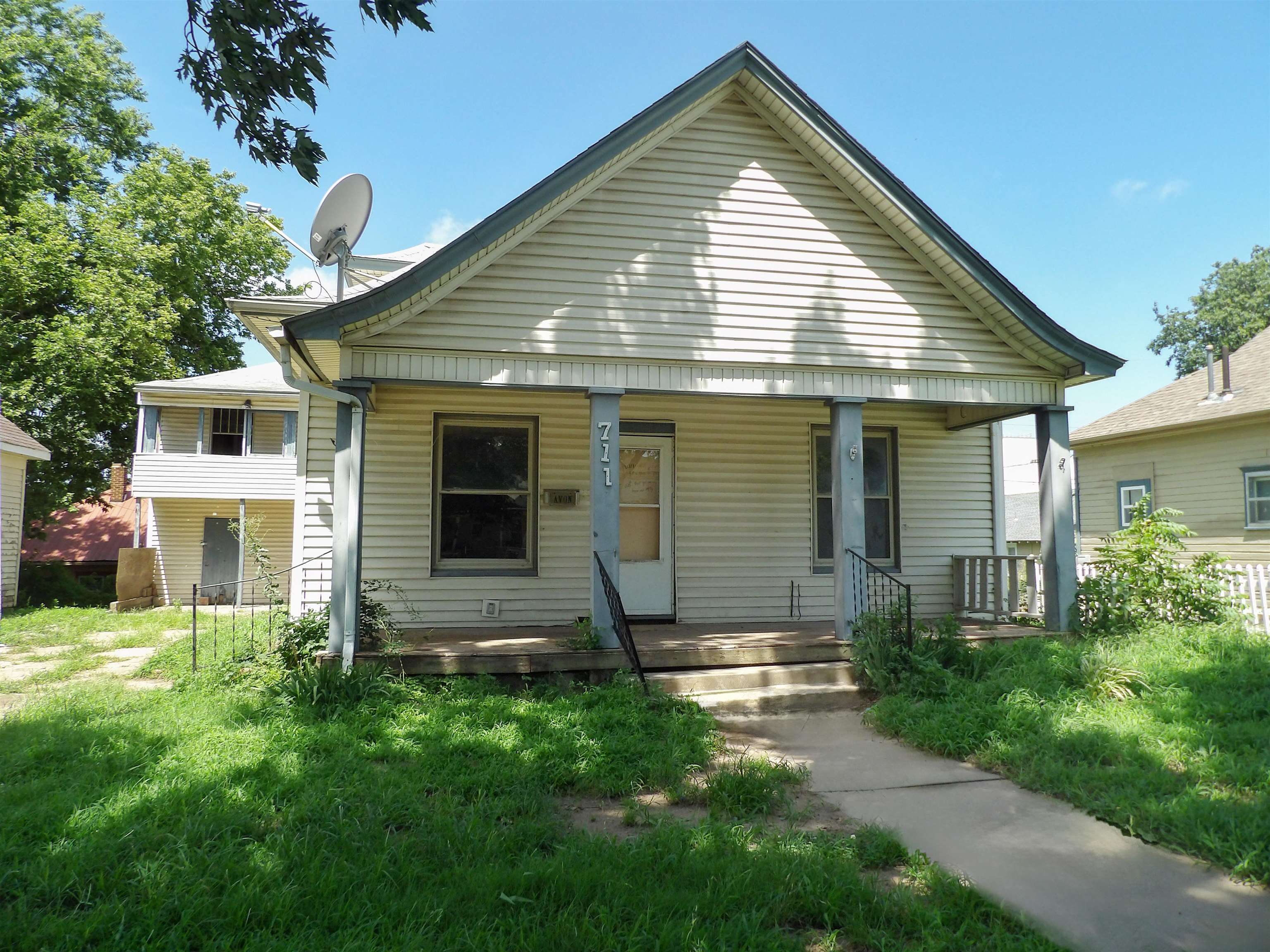711 S Summit #710 S 1st St, Arkansas City, KS 67005