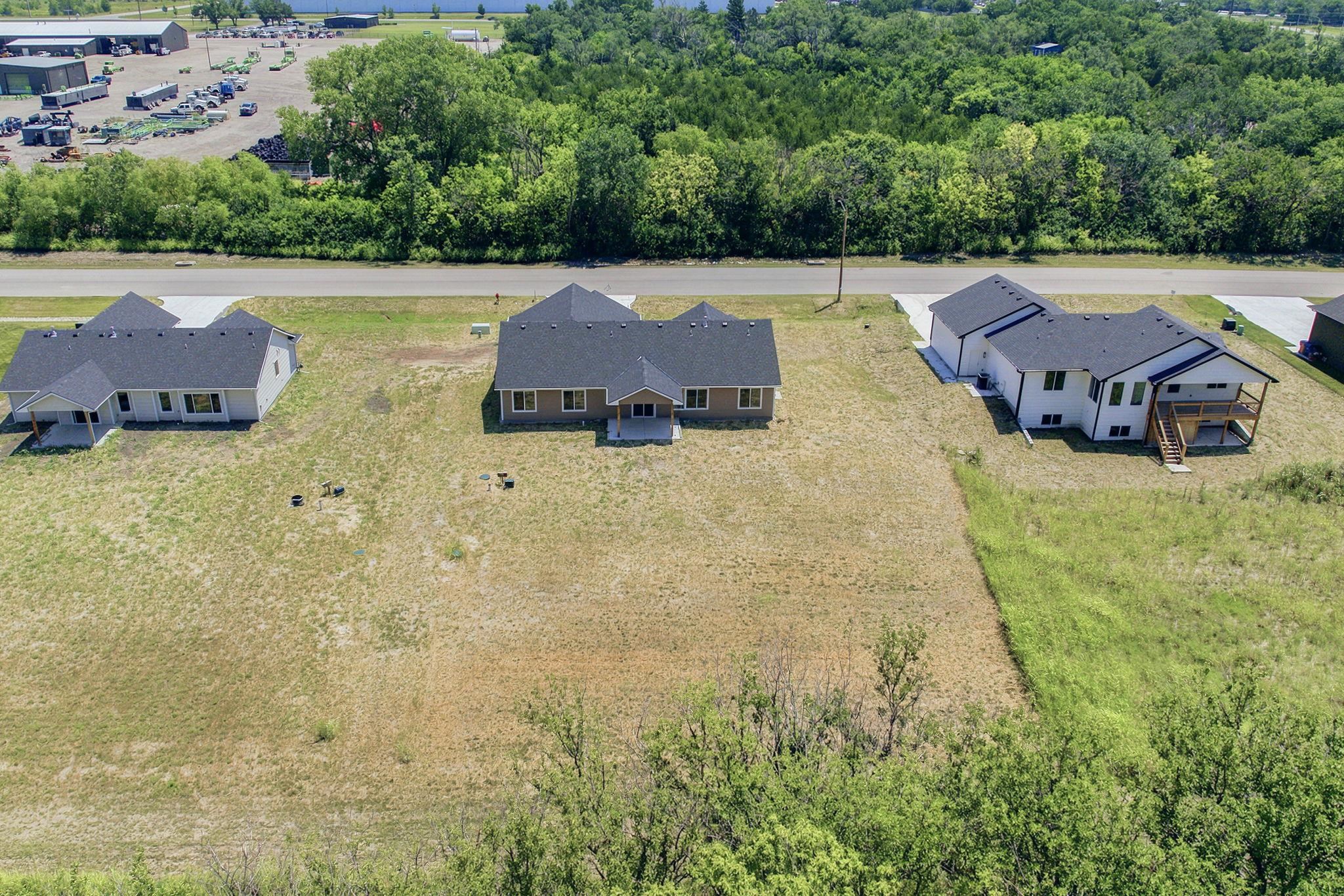 635 S Arbor Valley Way, Valley Center, KS 67147