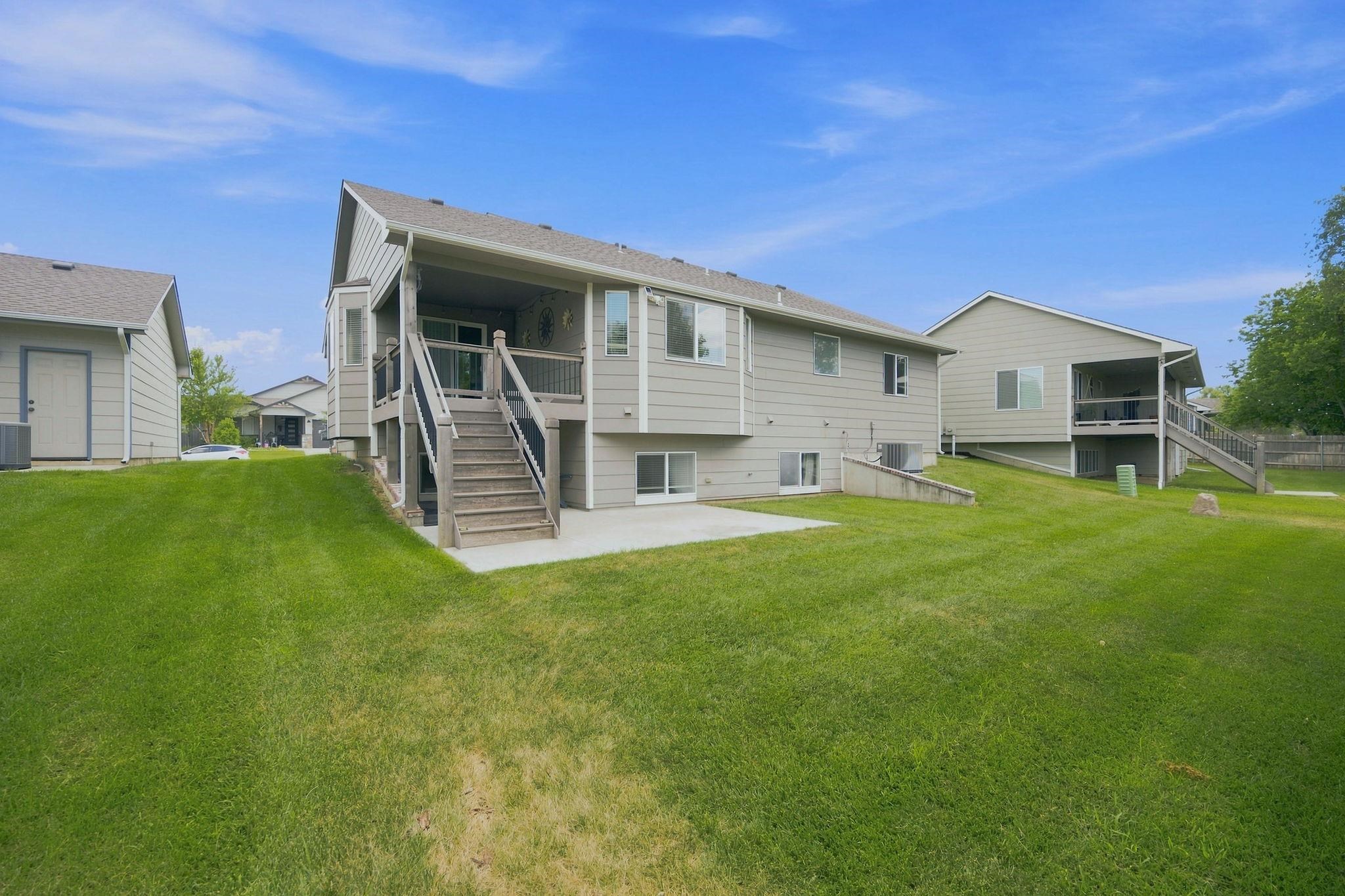 3031 N Susan Ln, Mulvane, KS 67110