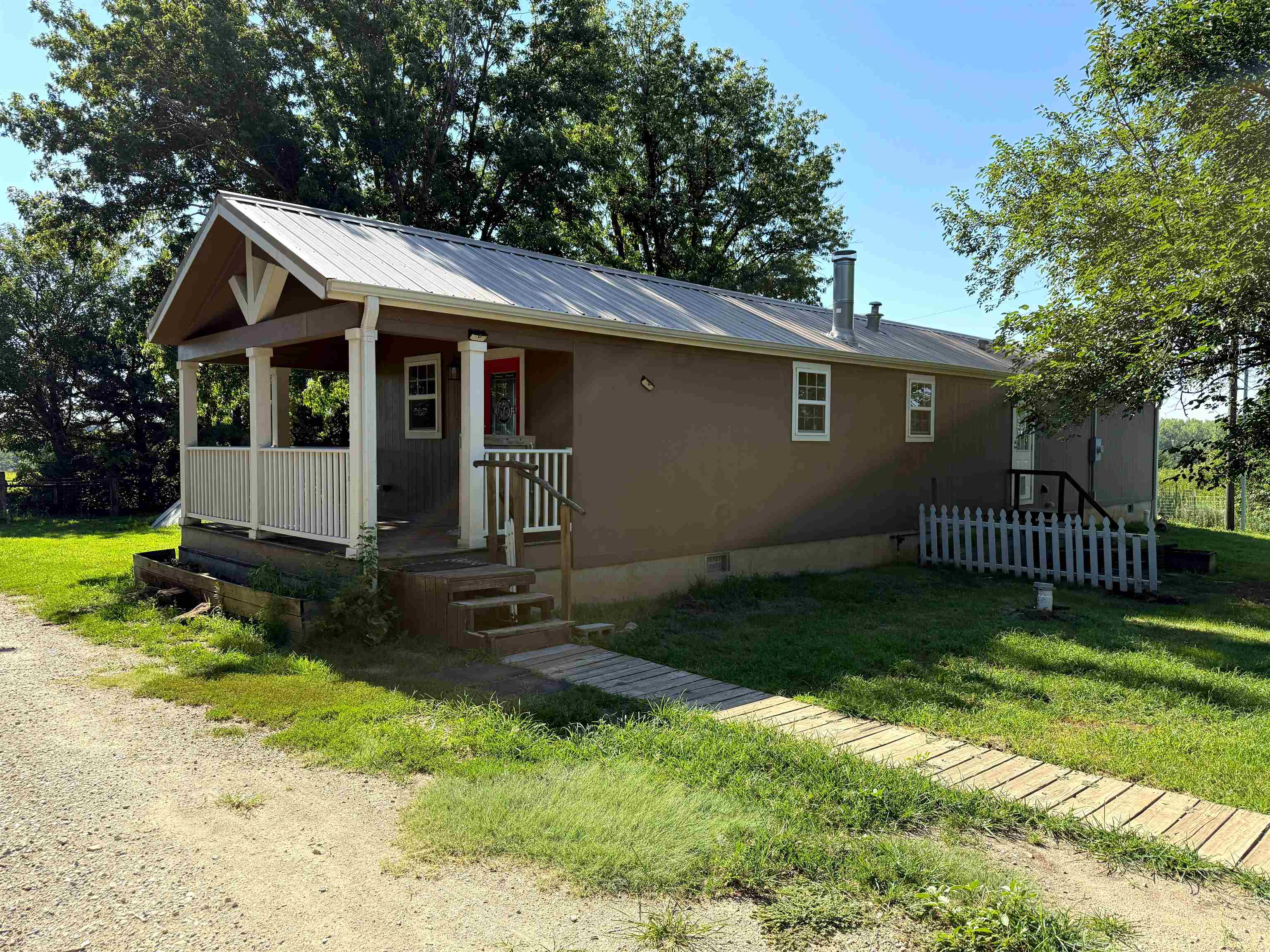 951 N 170th Rd, Minneapolis, KS 67467