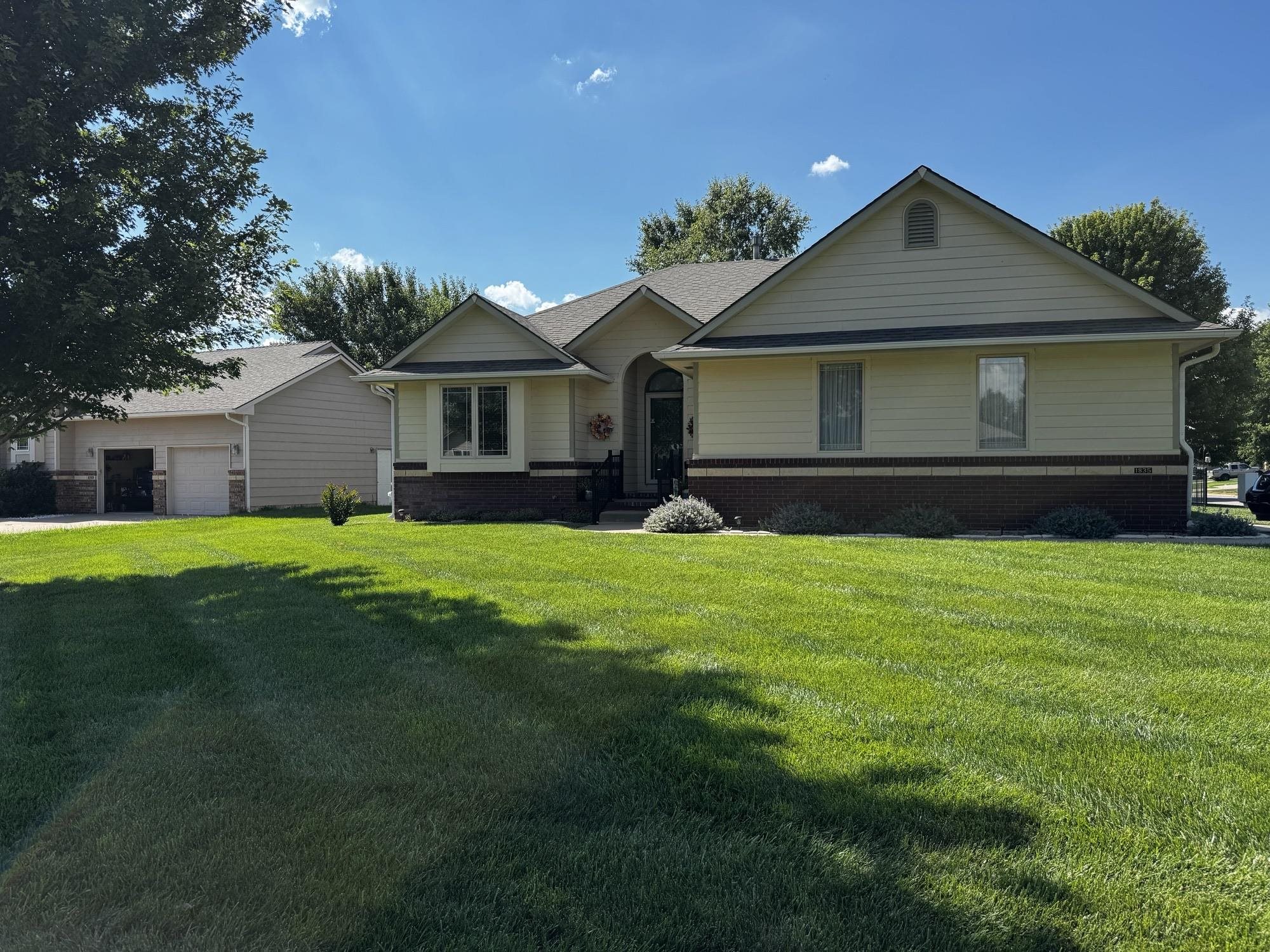 1835 E Megan Cir, El Dorado, KS 67042