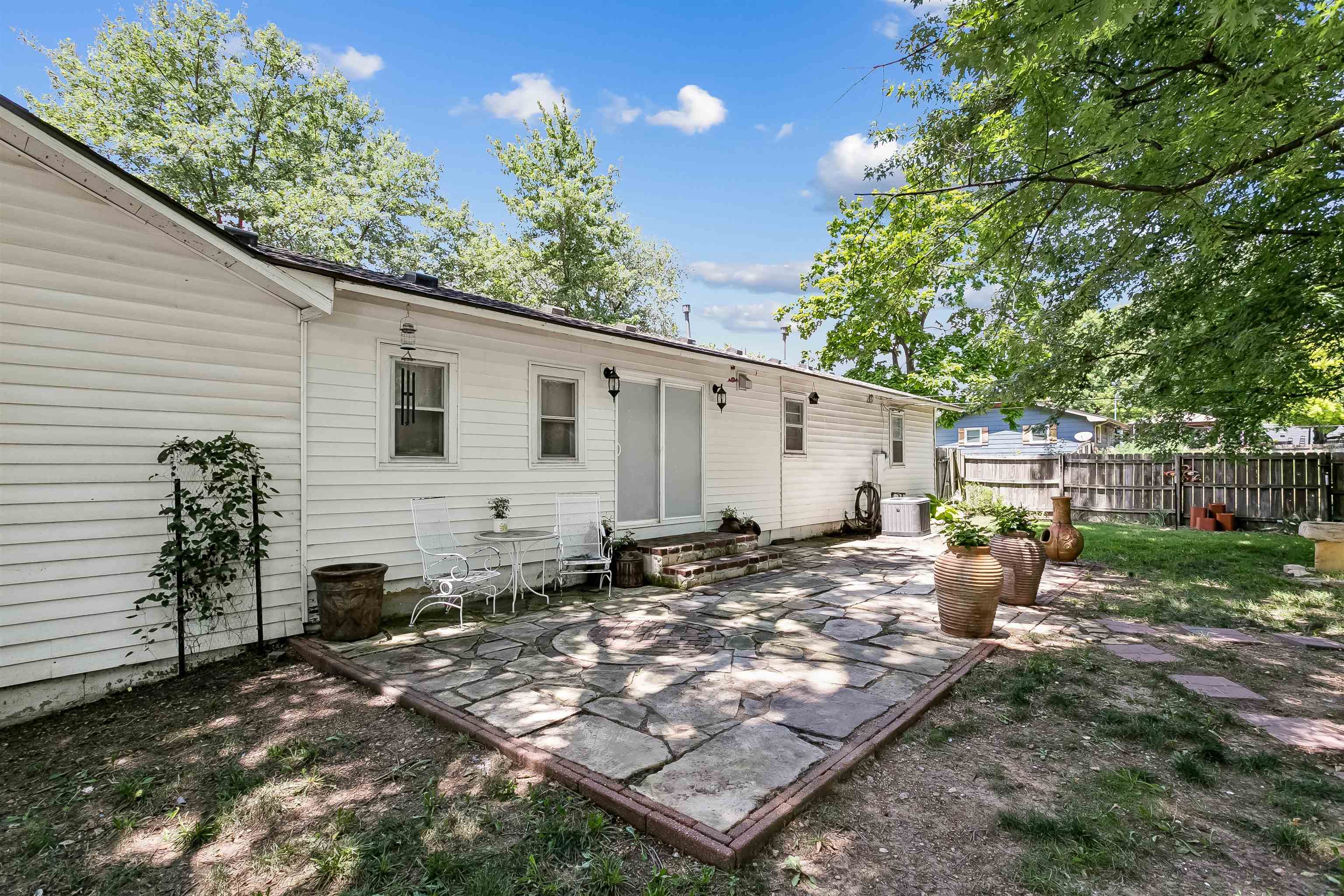 1220 N Money Ave, Augusta, KS 67010