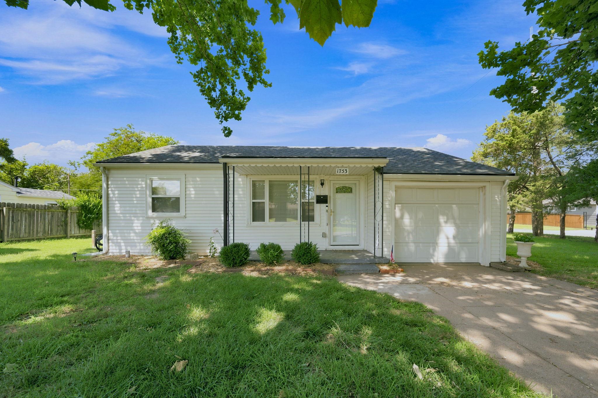 1753 N Saint Paul Ave, Wichita, KS 67203