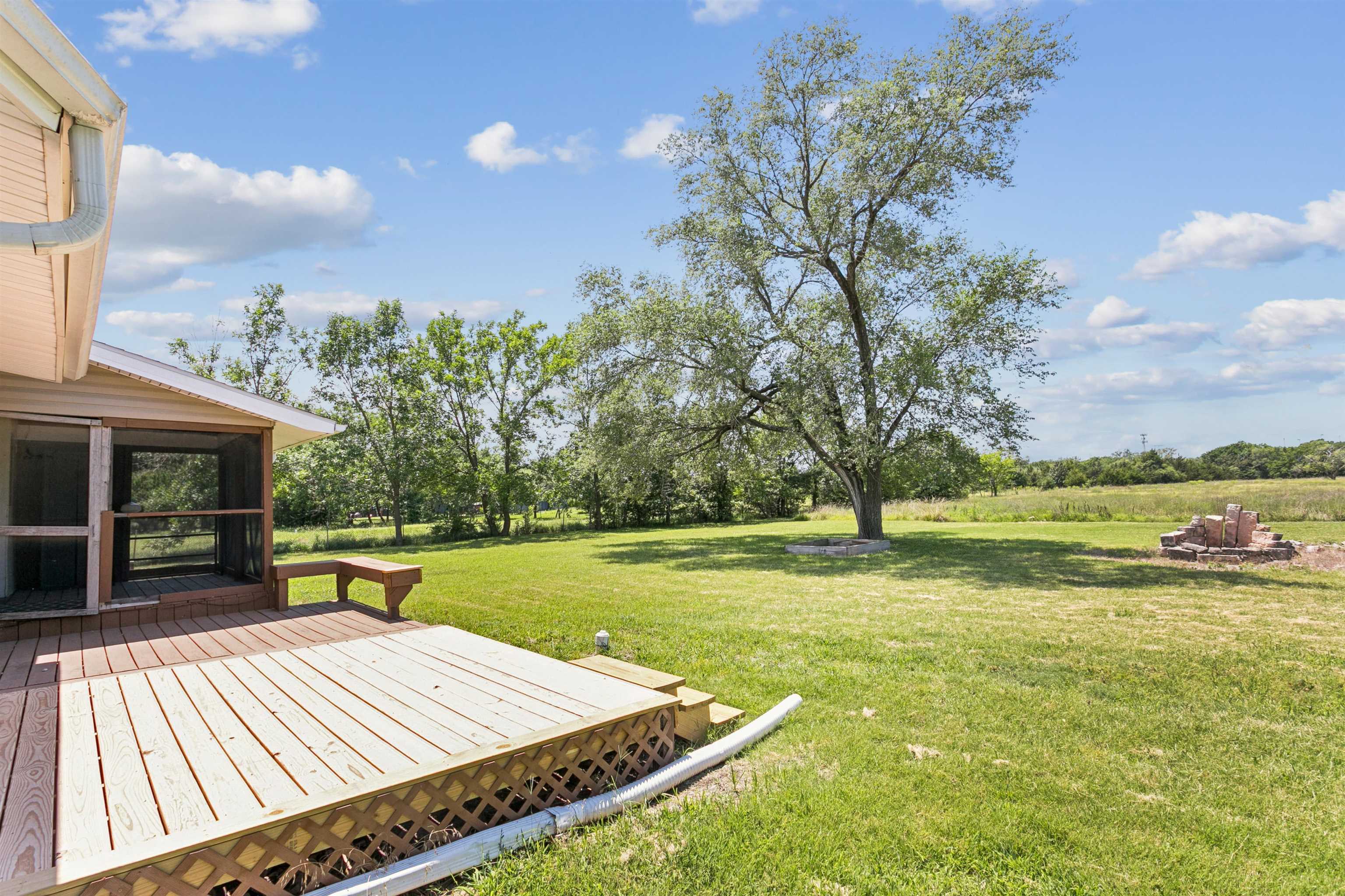 1531 N Prairie Creek, Andover, KS 67002