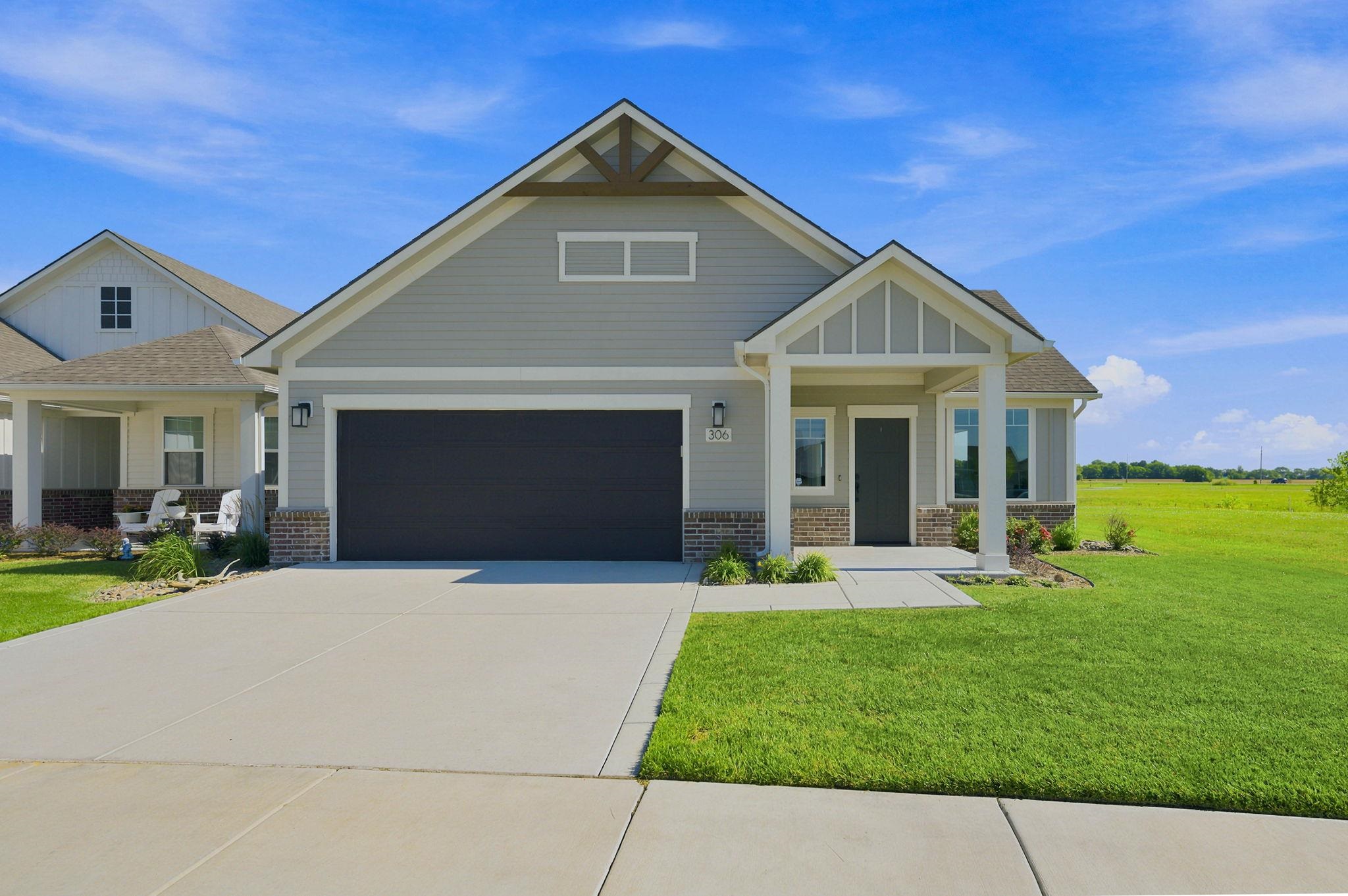 306 W Boxthorn Dr, Andover, KS 67002