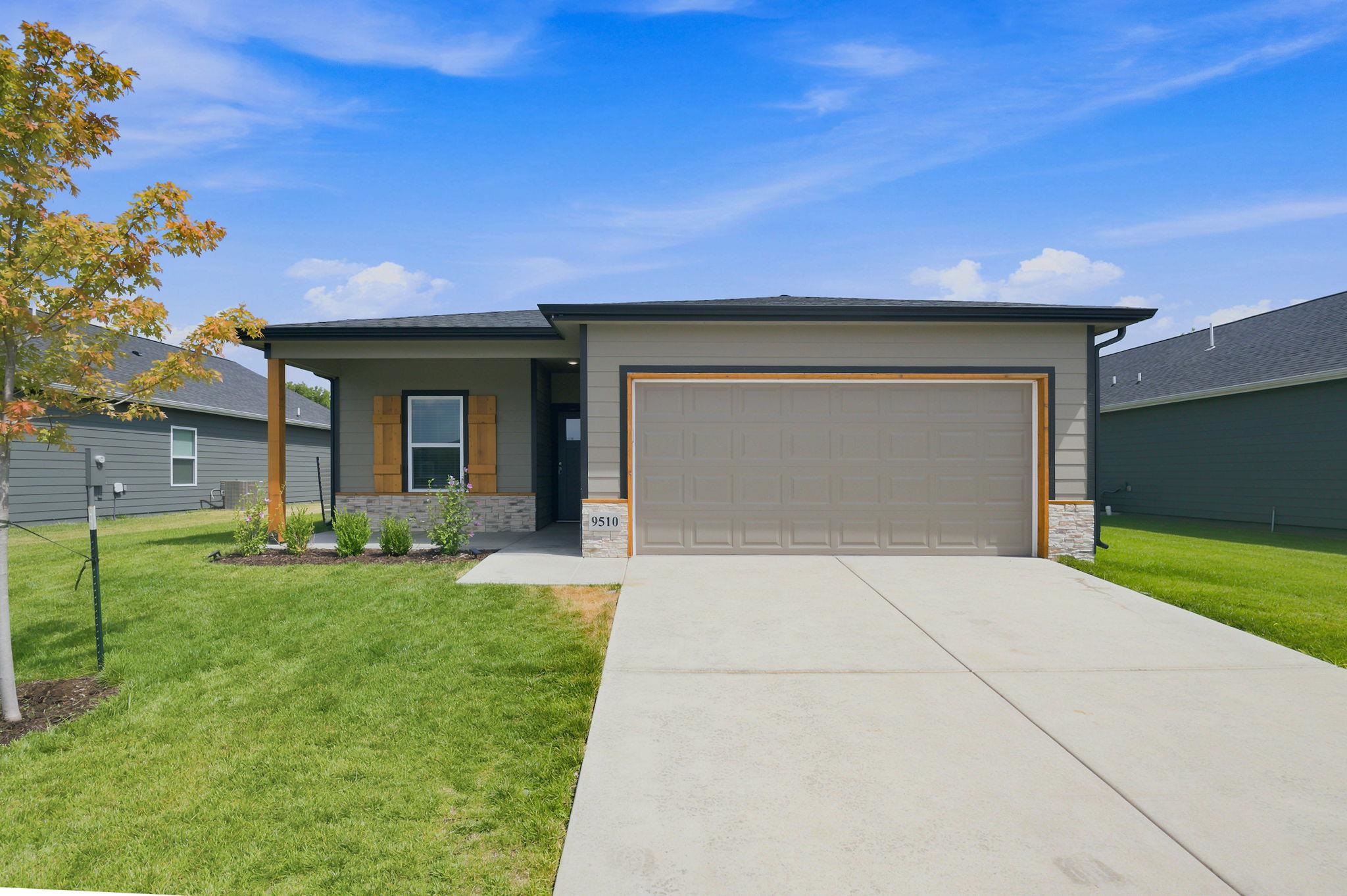 9510 E Creed St, Wichita, KS 67210