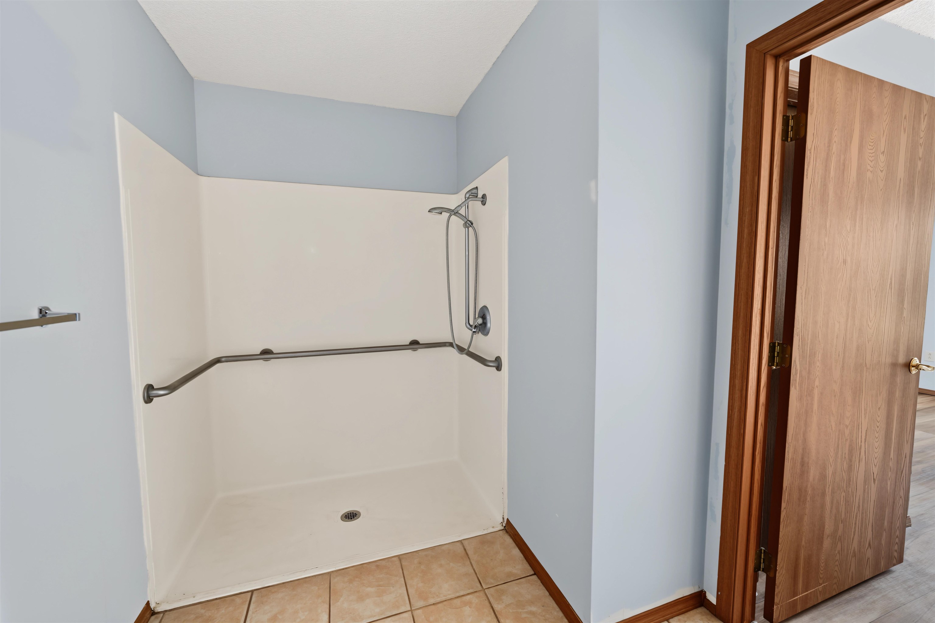 207 S Washington St, Marquette, KS 67464