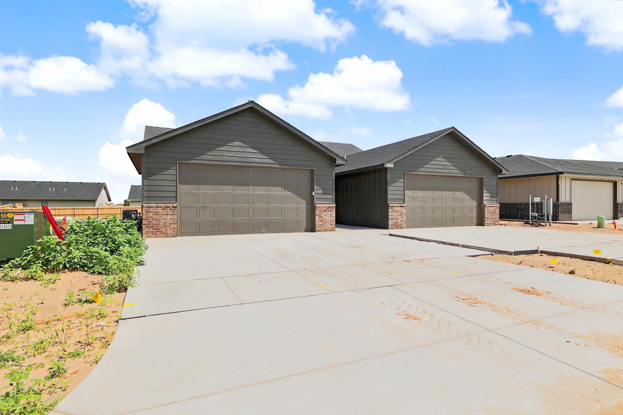 2939 S Cedar Crest Ct #100, Wichita, KS 67235