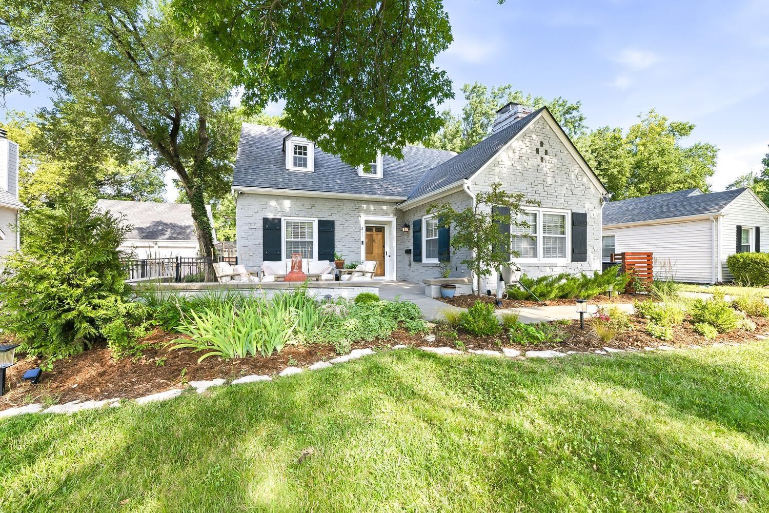 211 N Battin Ave, Wichita, KS 67208